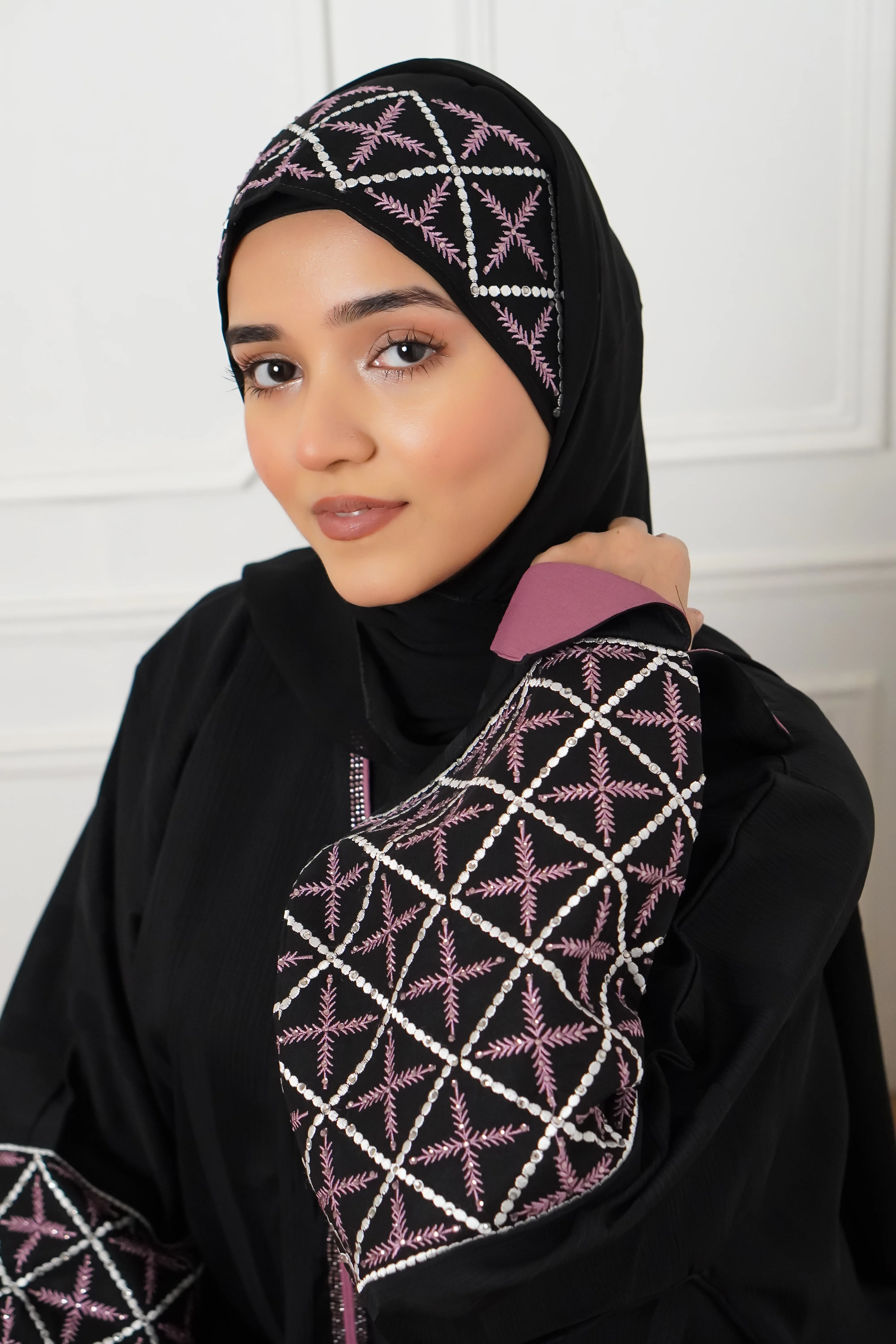 Aamnah Abayah - Image 2