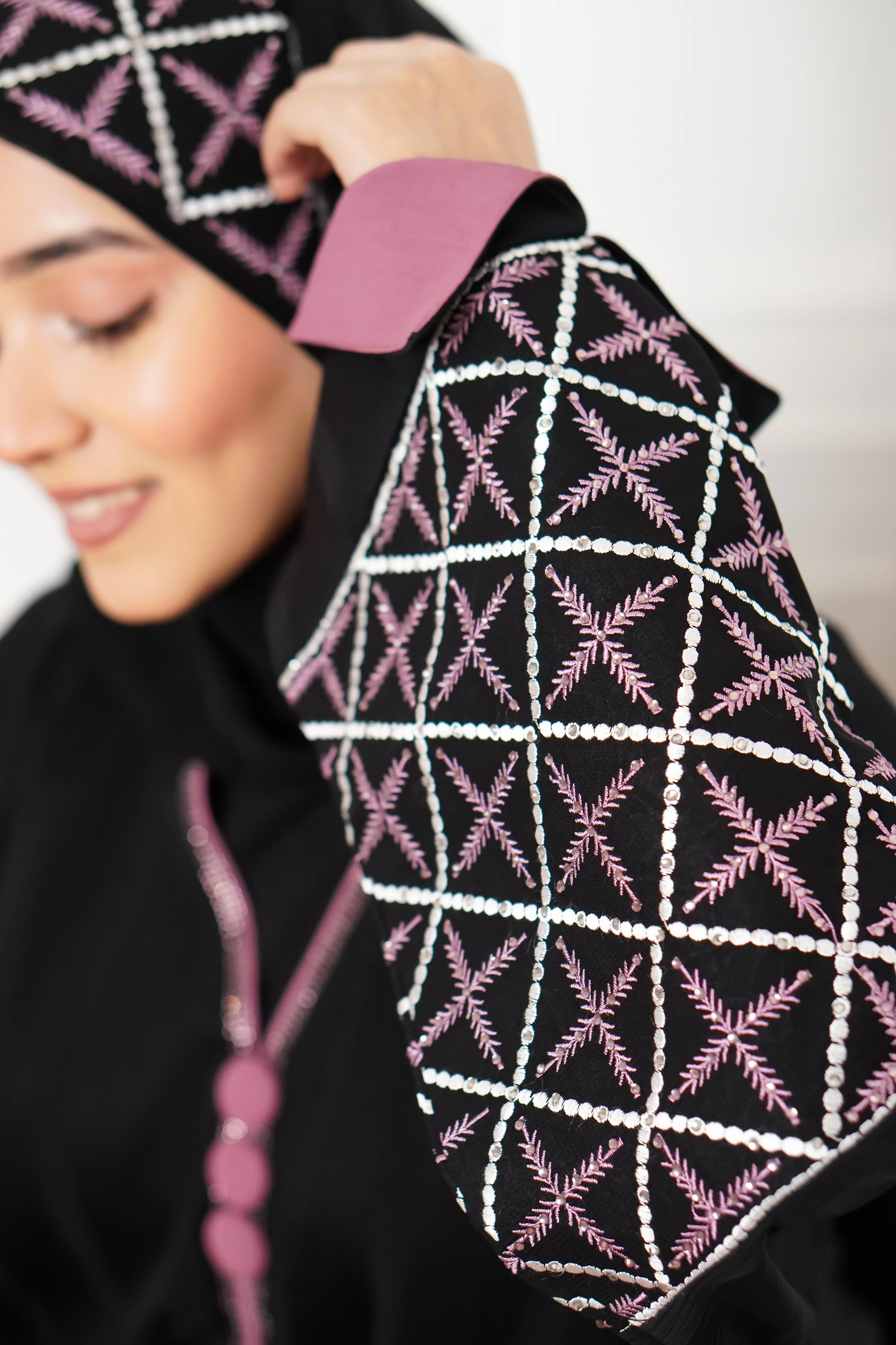 Aamnah Abayah - Image 4