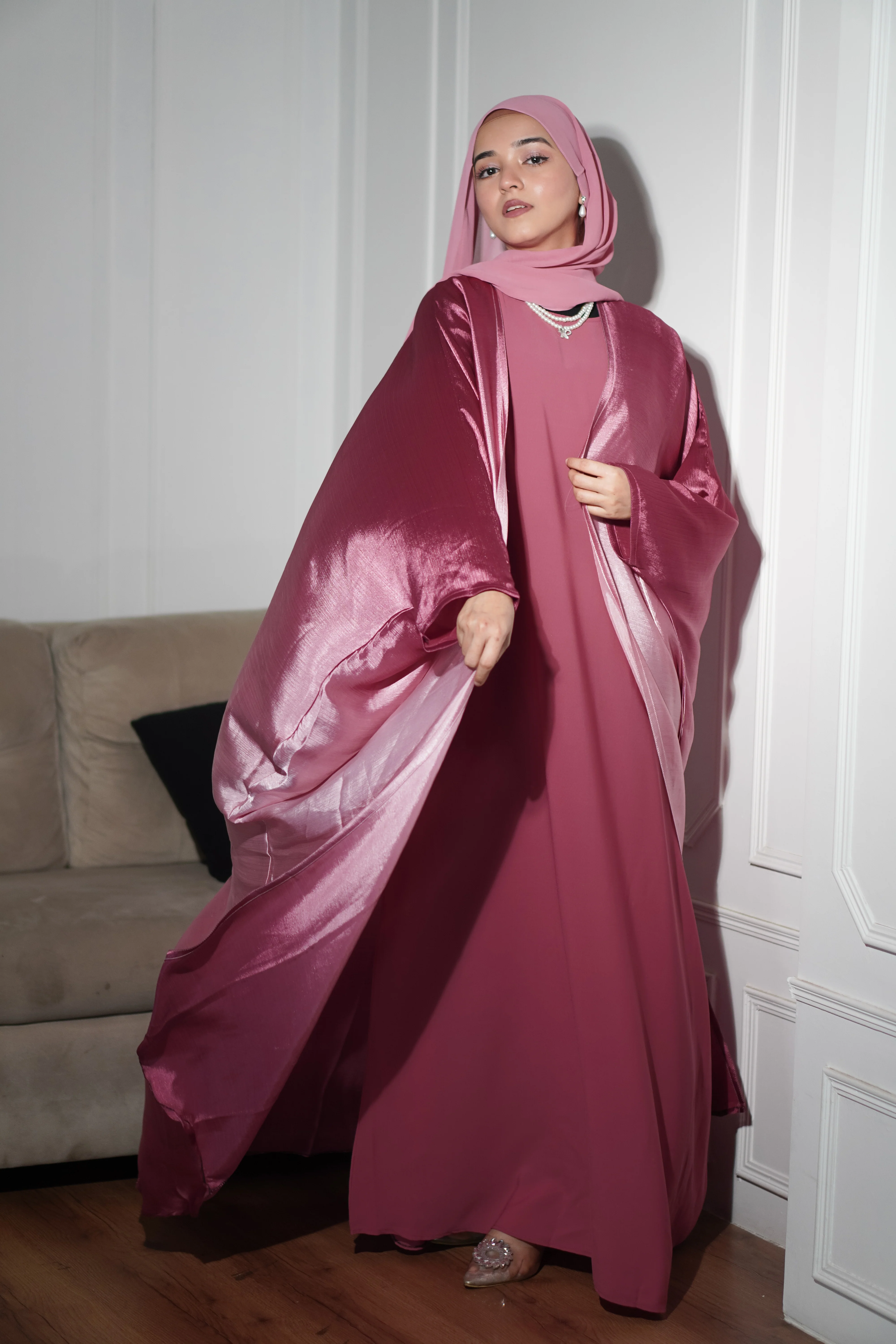 Amelia Ombre Abayah - Barbie Pink - Image 12