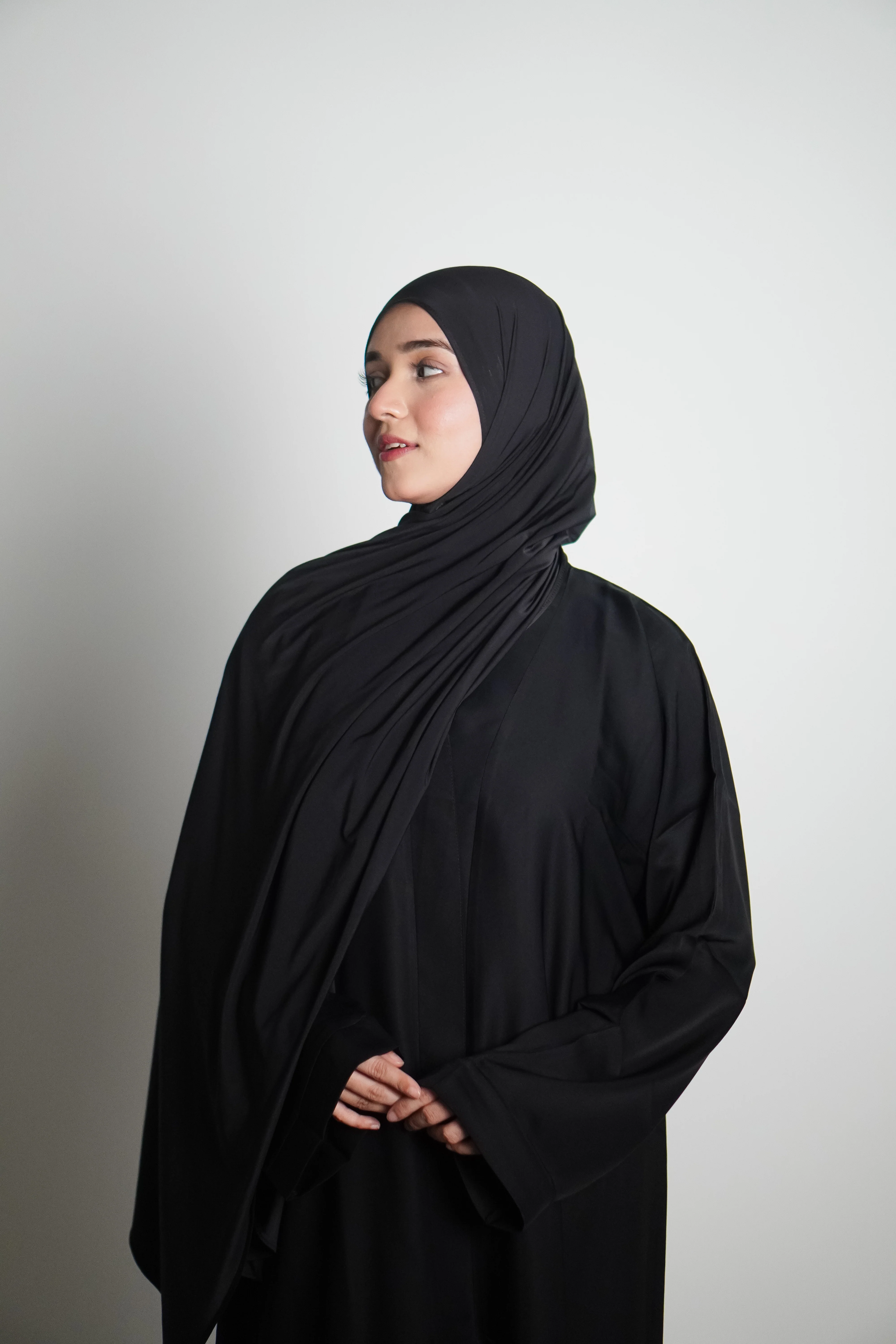Classic Black Abayah 2.0 - Image 3