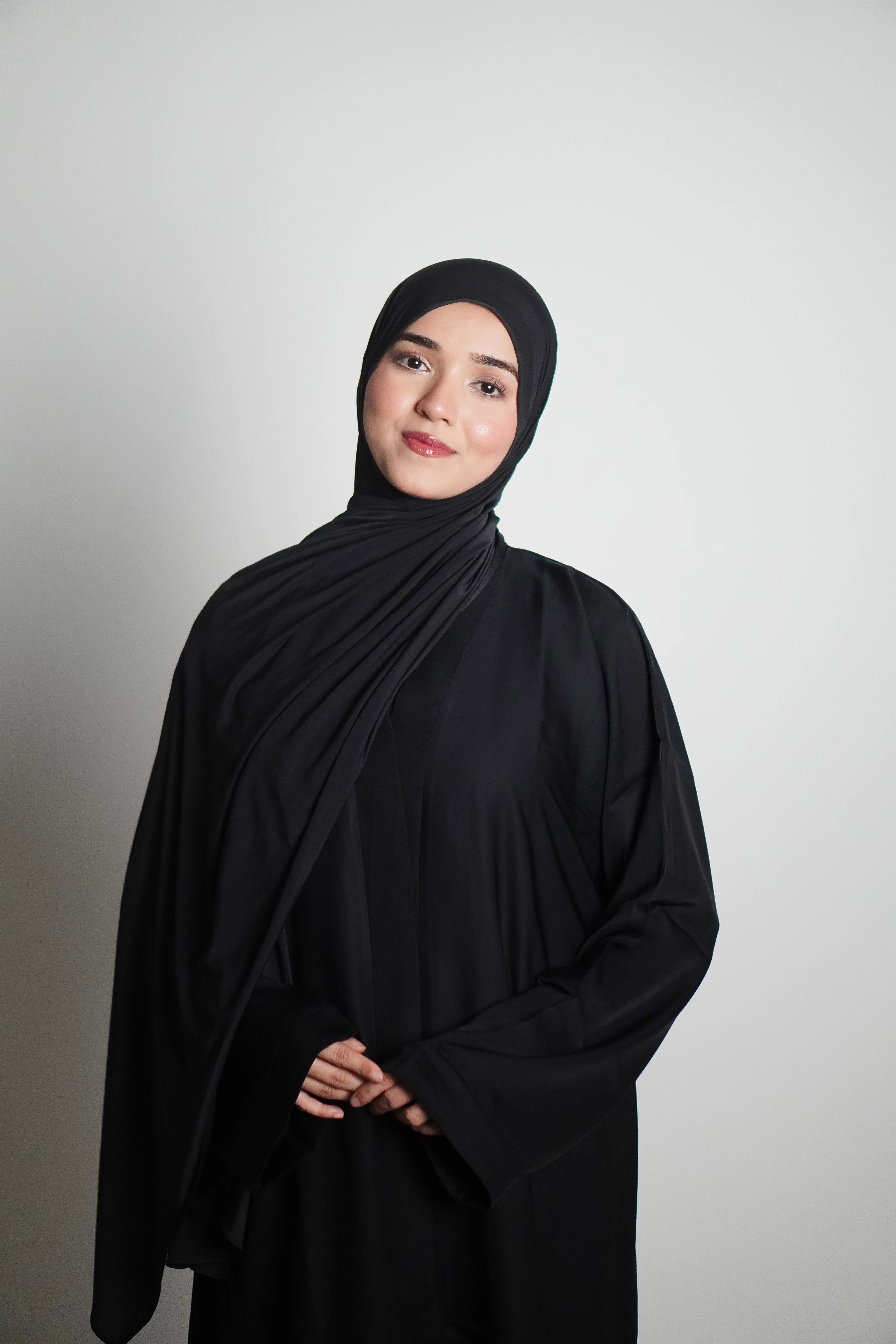 Classic Black Abayah 2.0 - Image 4