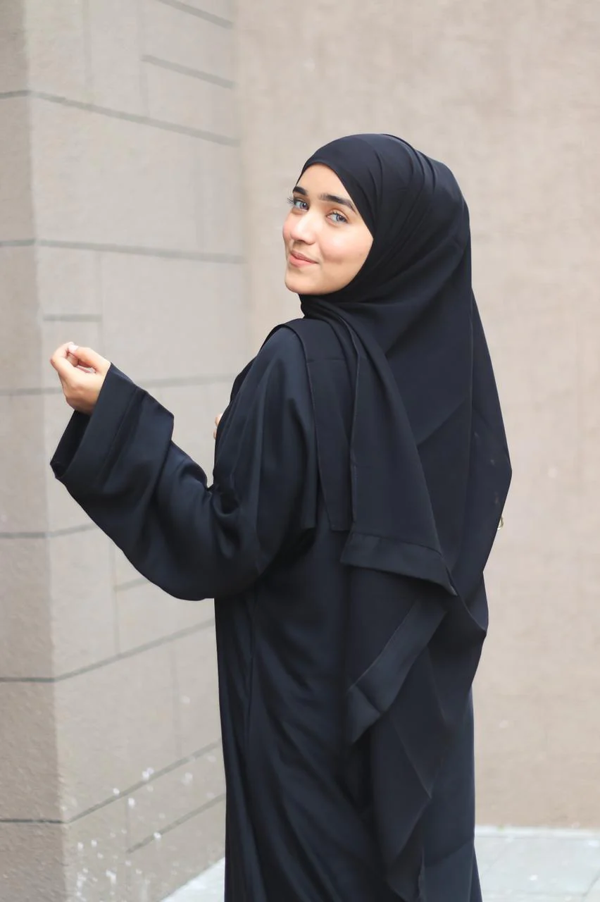 Classic Black Abayah - Image 3
