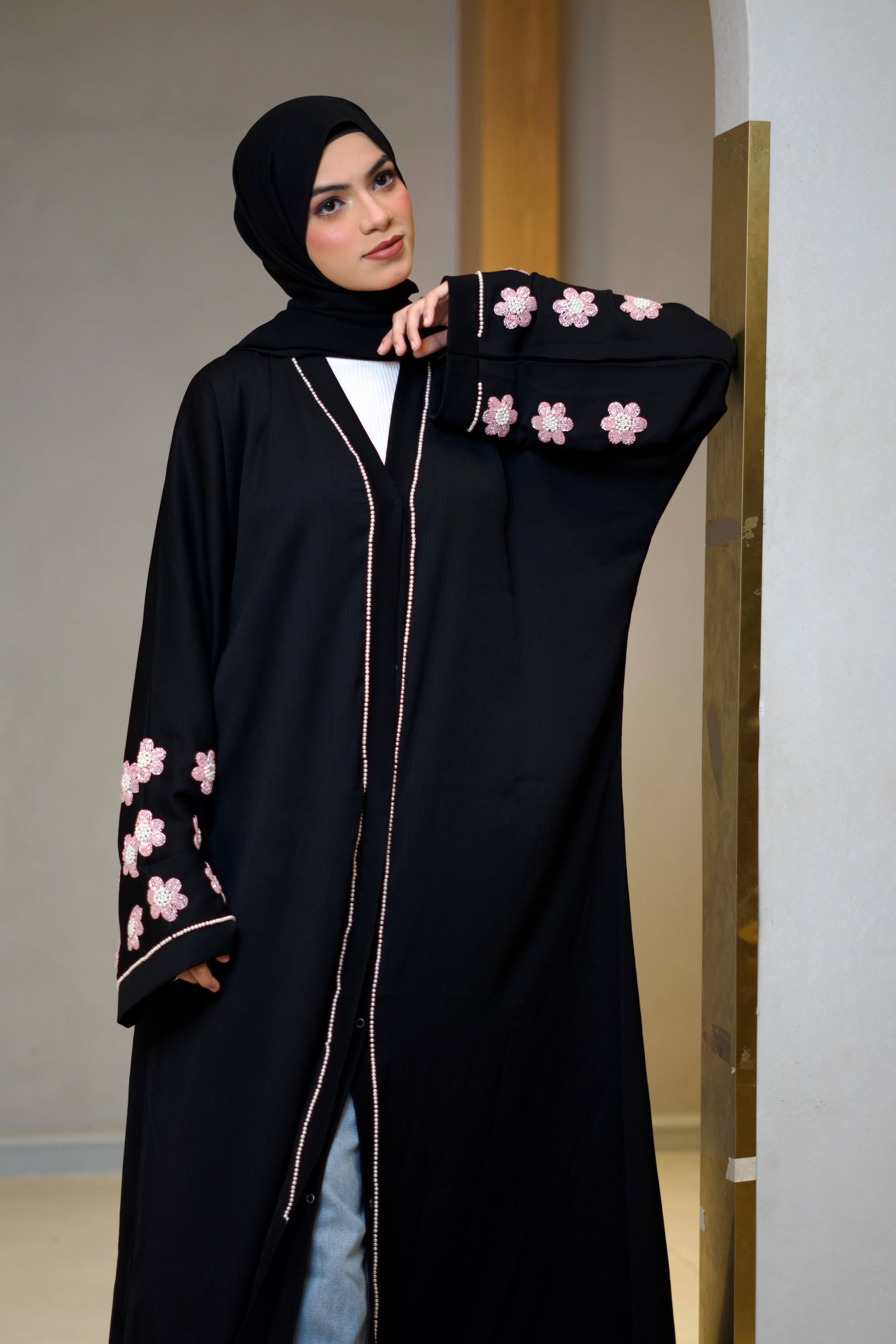 Pearl Noir Abayah - Image 16