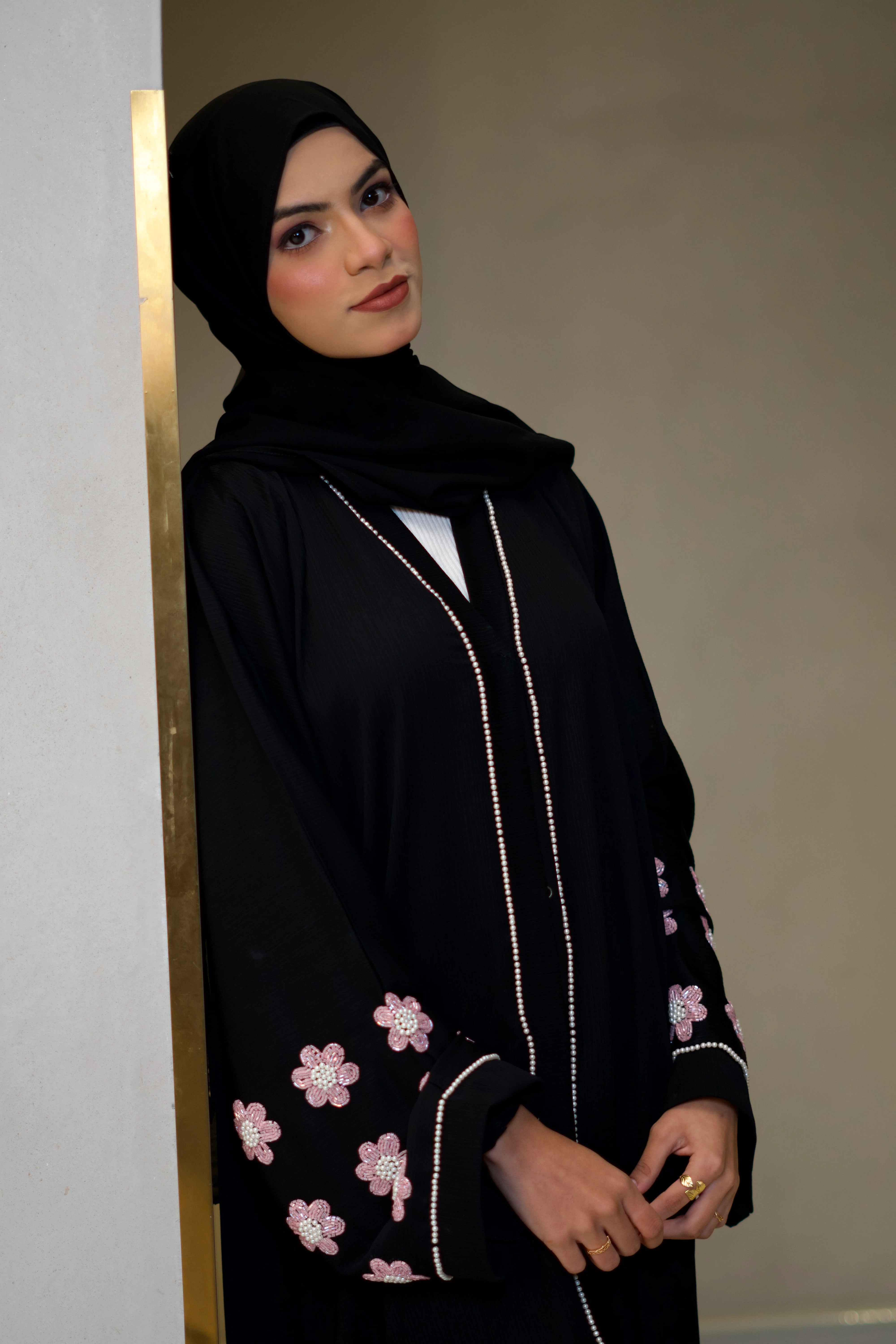Pearl Noir Abayah - Image 20