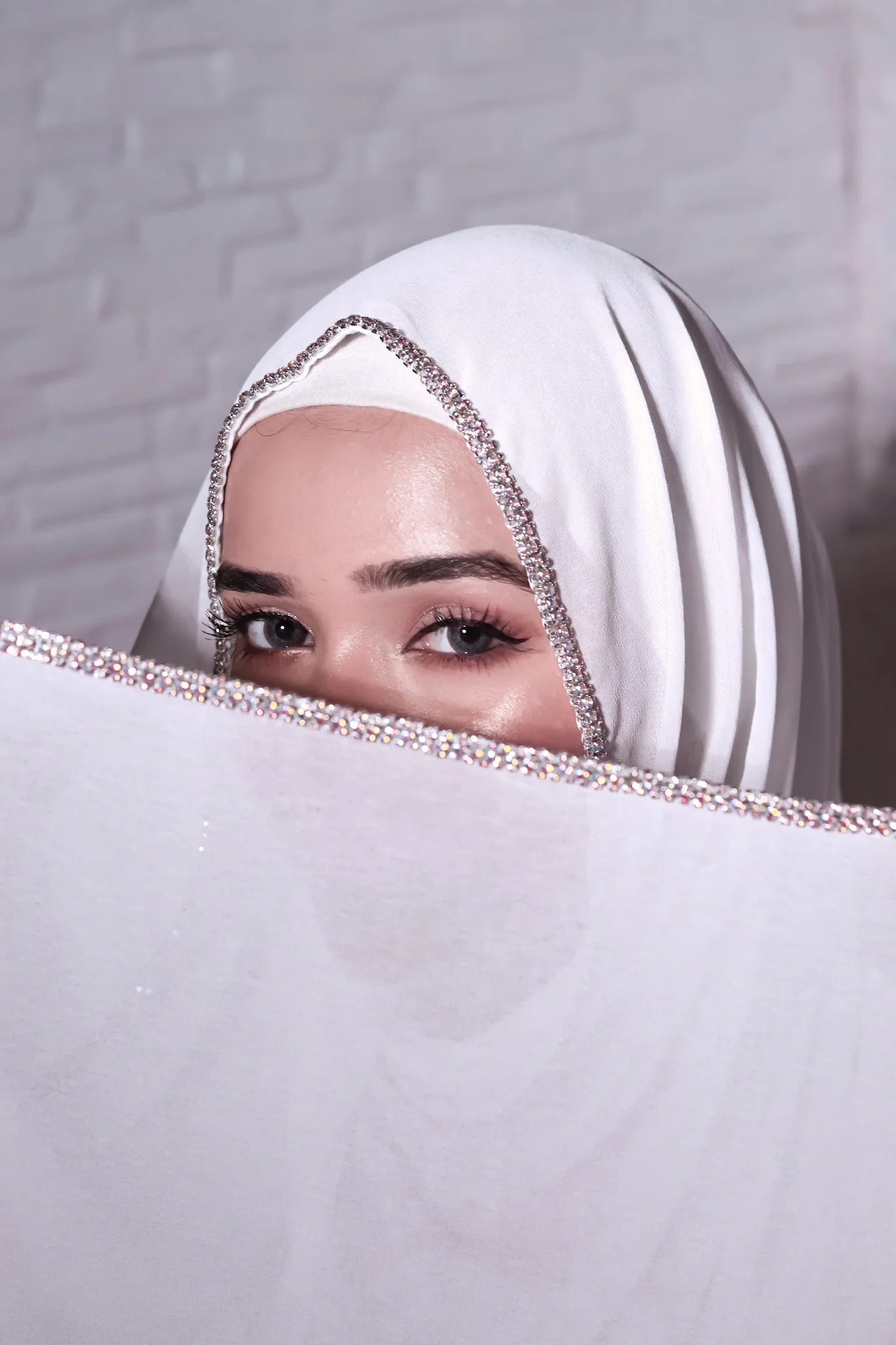 Crystal Hijab - White - Image 4
