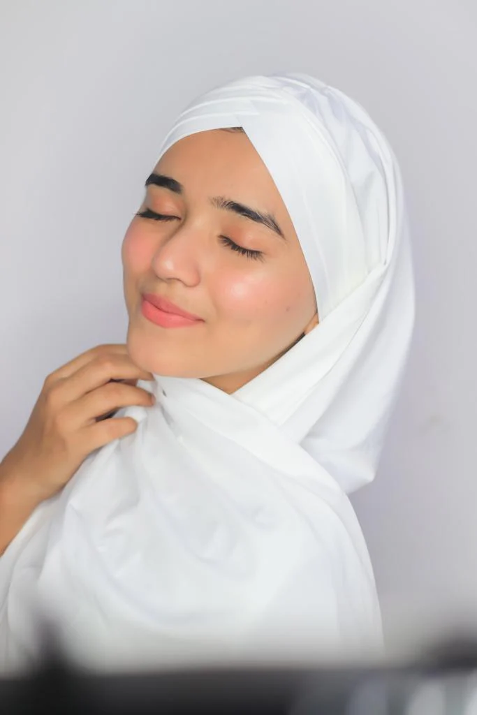Dove White - Image 2