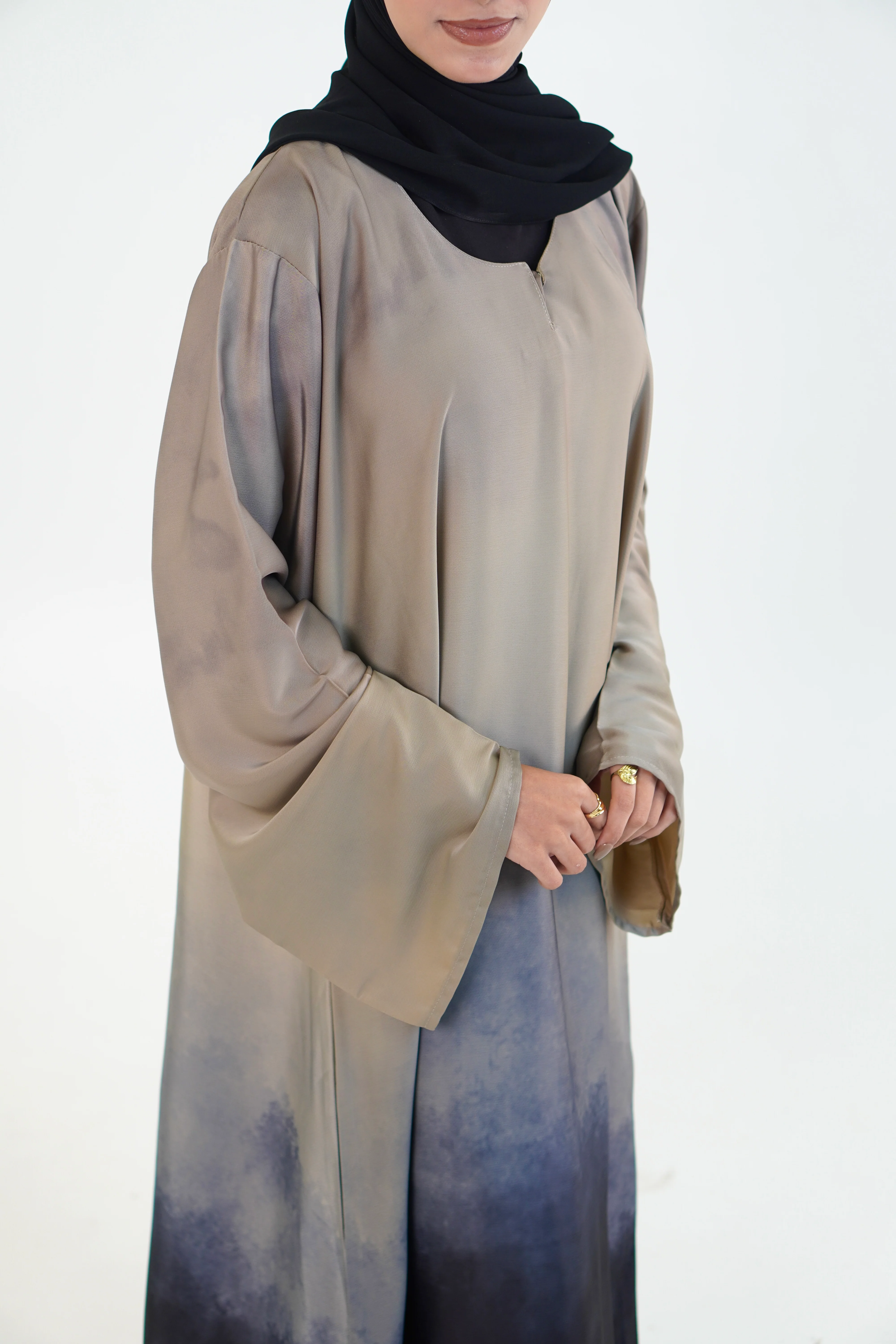 Gradient Abayah - Bluish - Image 4