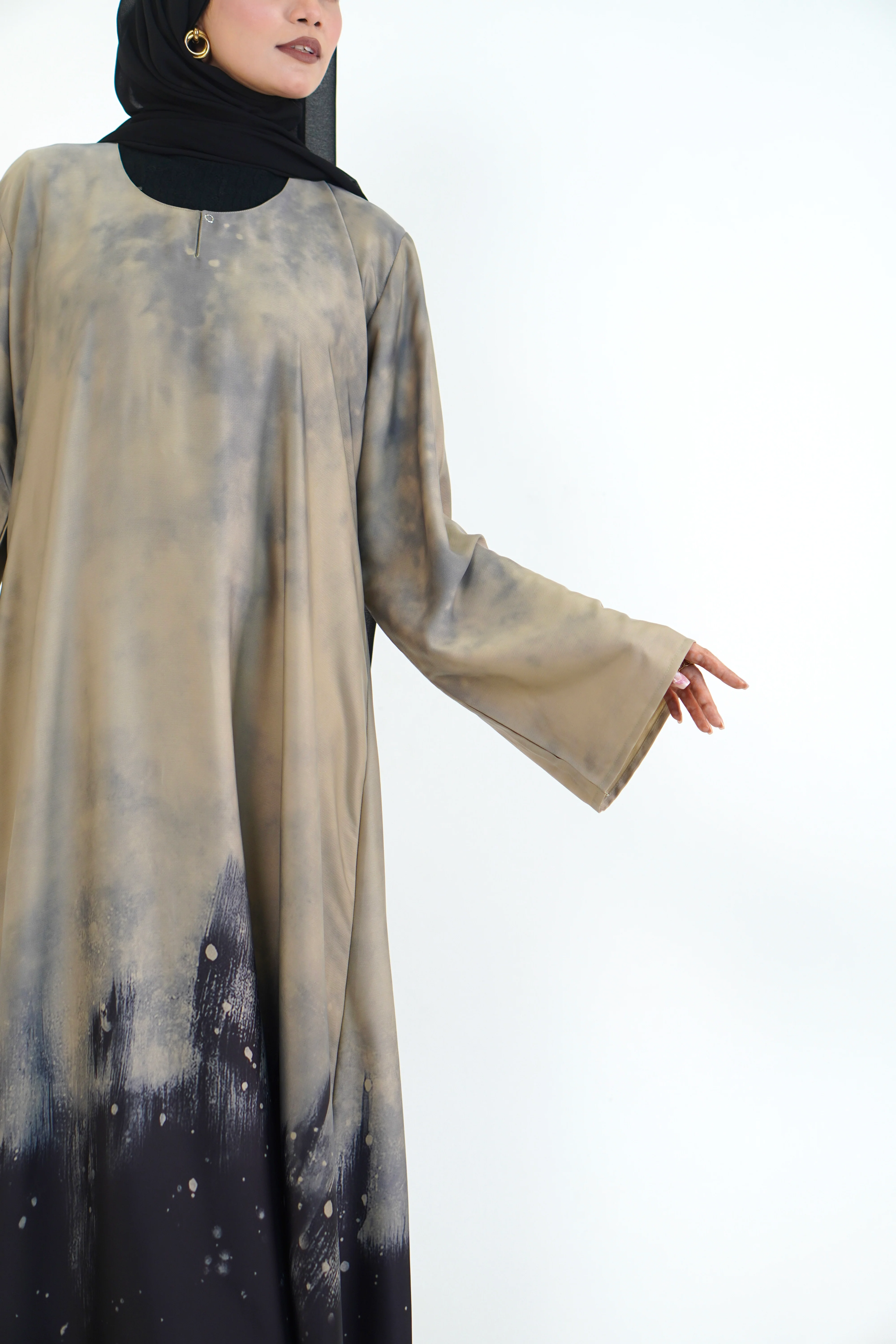 Gradient Abayah - Midnight - Image 3