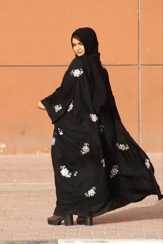Kaftan Abayah - white work - Image 6