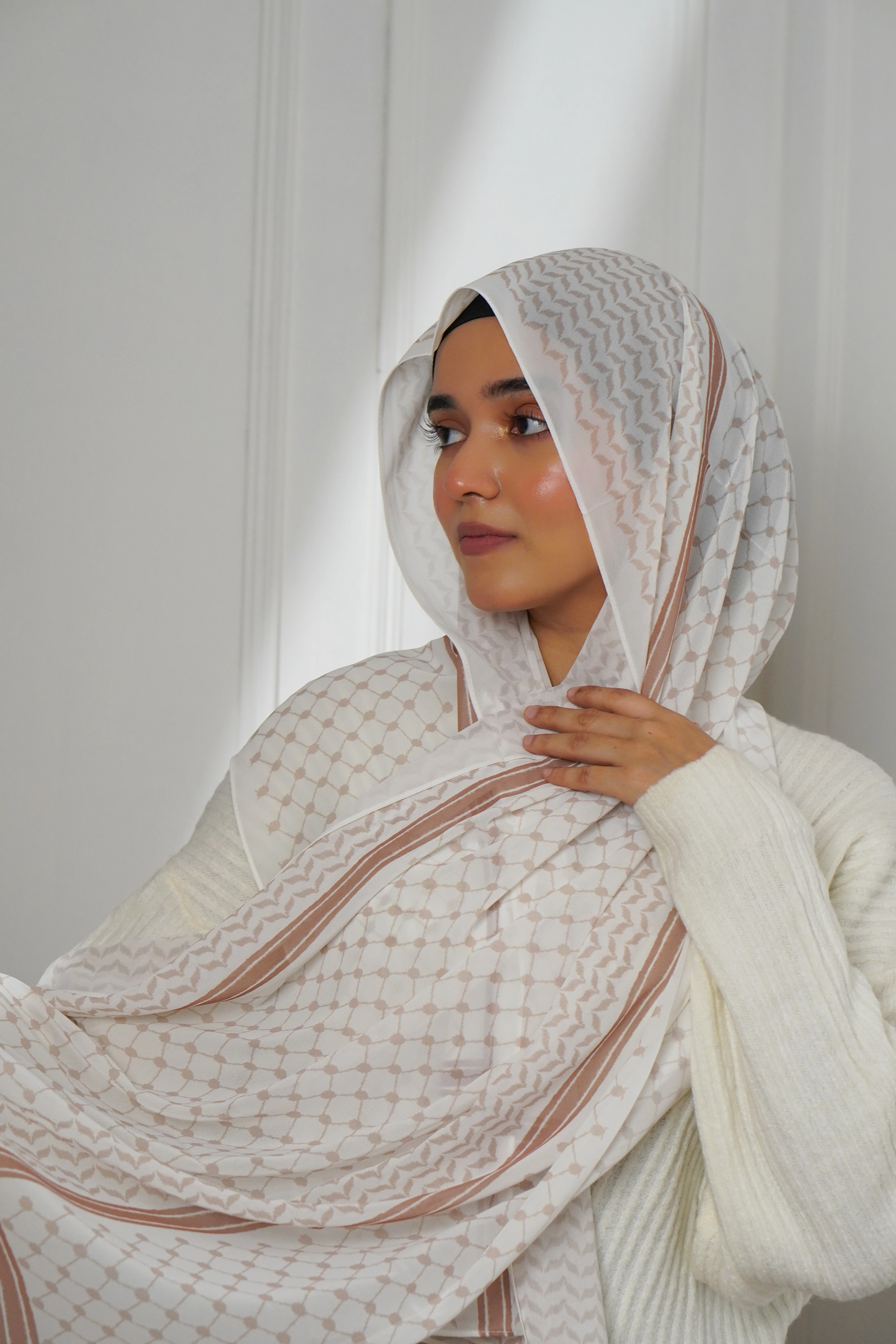 Keffiyeh Hijab - Beige - Image 4