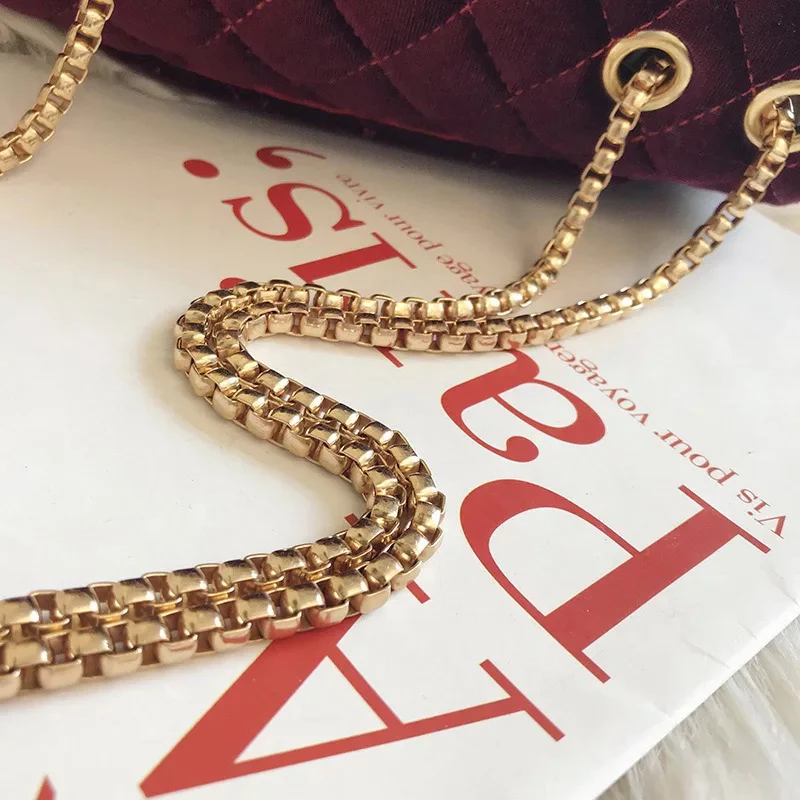 LUXURY HANDBAG - MAROON VELVET - Image 5