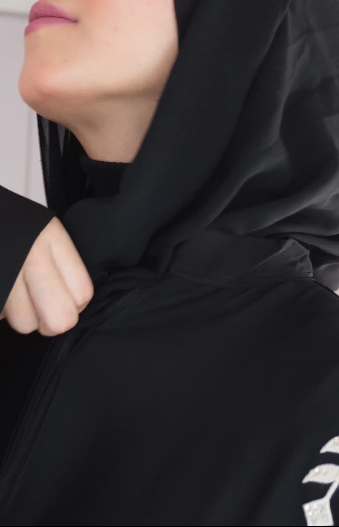 MAHNAAZ EMBROIDERED ABAYAH - Image 4