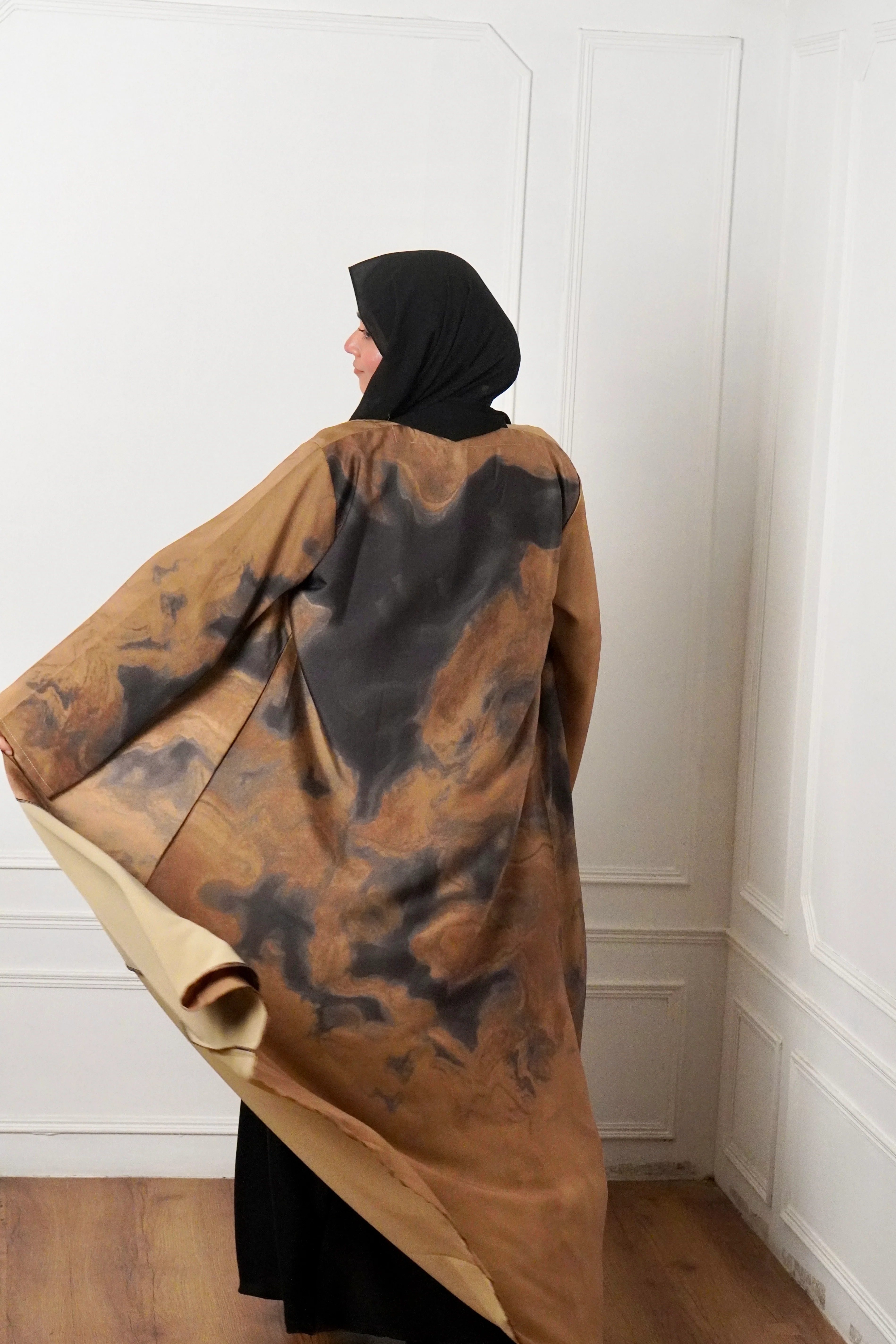 MARBLE PRINT ABAYAH - DESERT GLOW - Image 10
