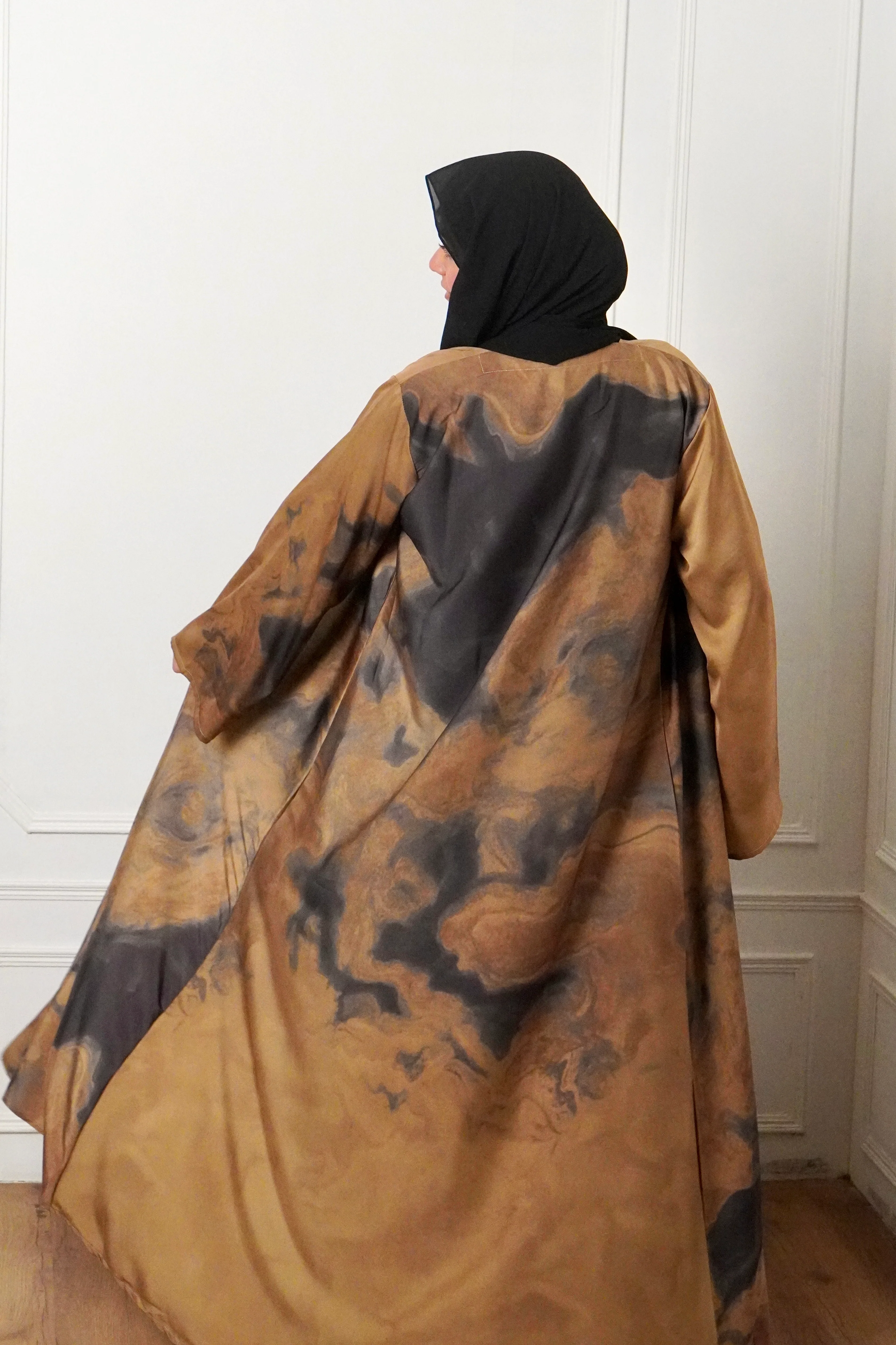 MARBLE PRINT ABAYAH - DESERT GLOW - Image 11