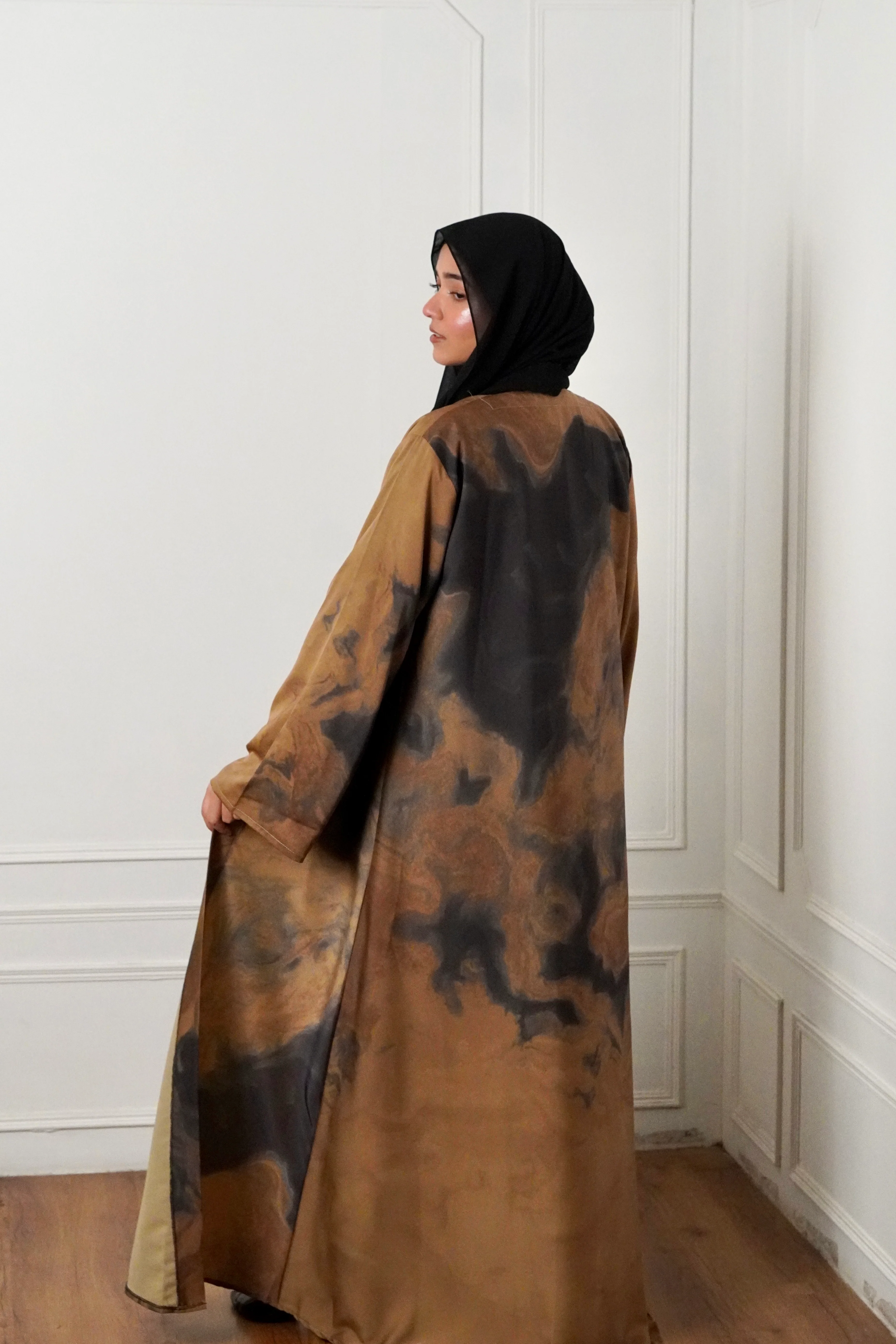 MARBLE PRINT ABAYAH - DESERT GLOW - Image 9