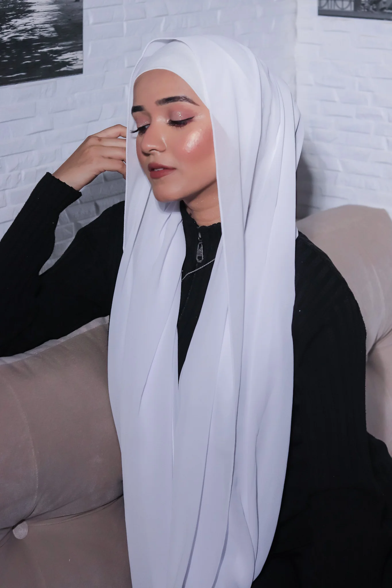 Matching Hijab Set - White - Image 4