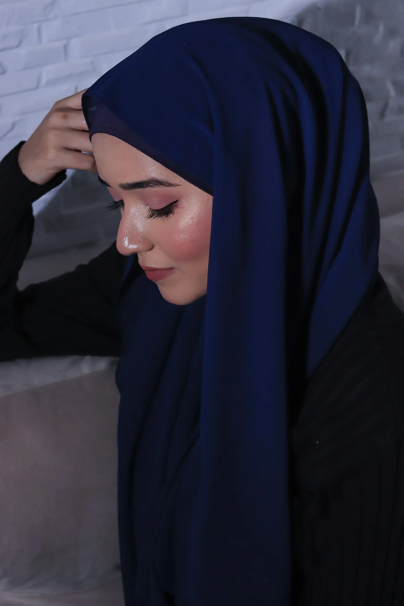 Matching Hijab Set - Navy Blue - Image 4