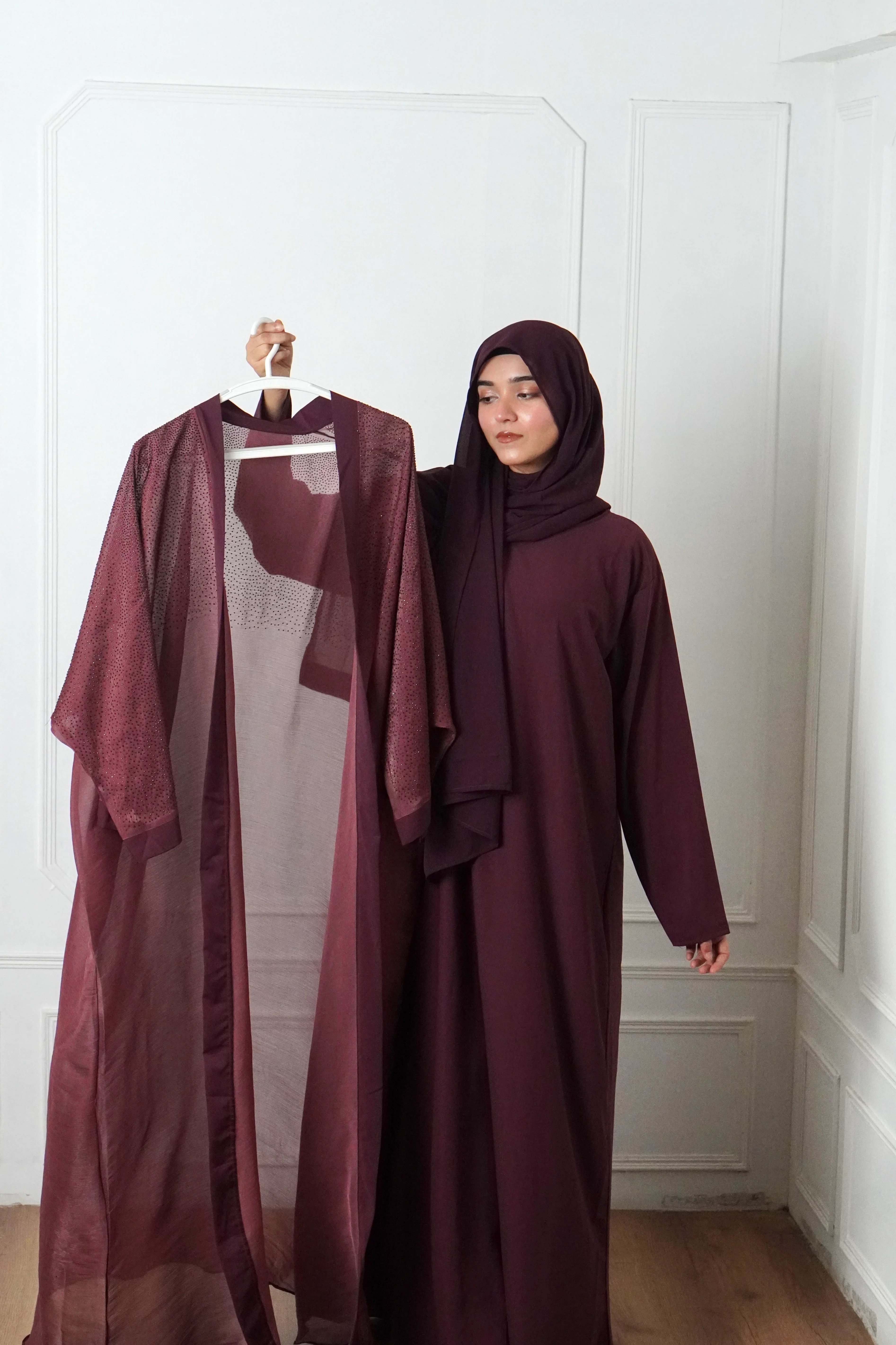 MEHROON NAZAKAT - Image 15
