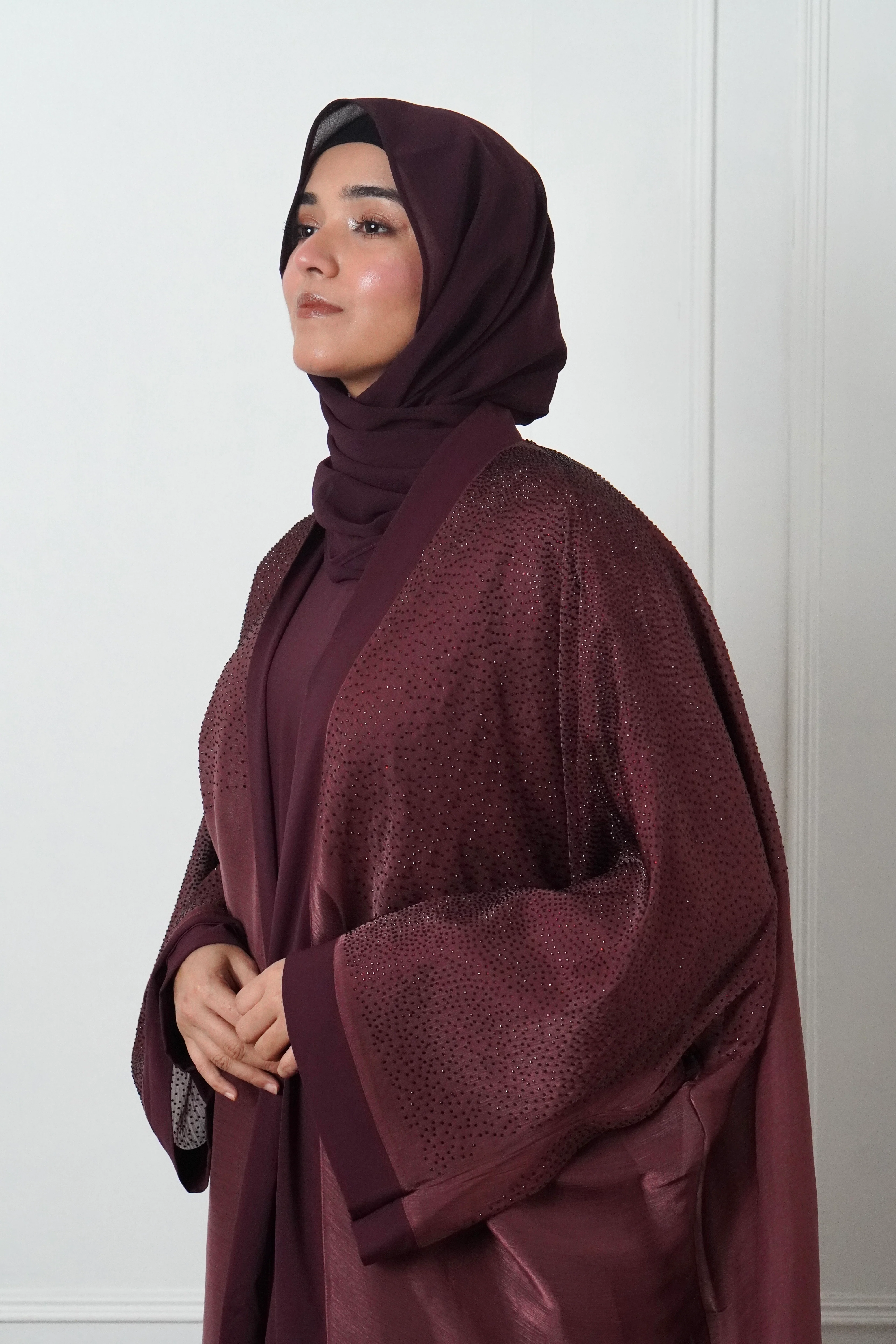 MEHROON NAZAKAT - Image 2