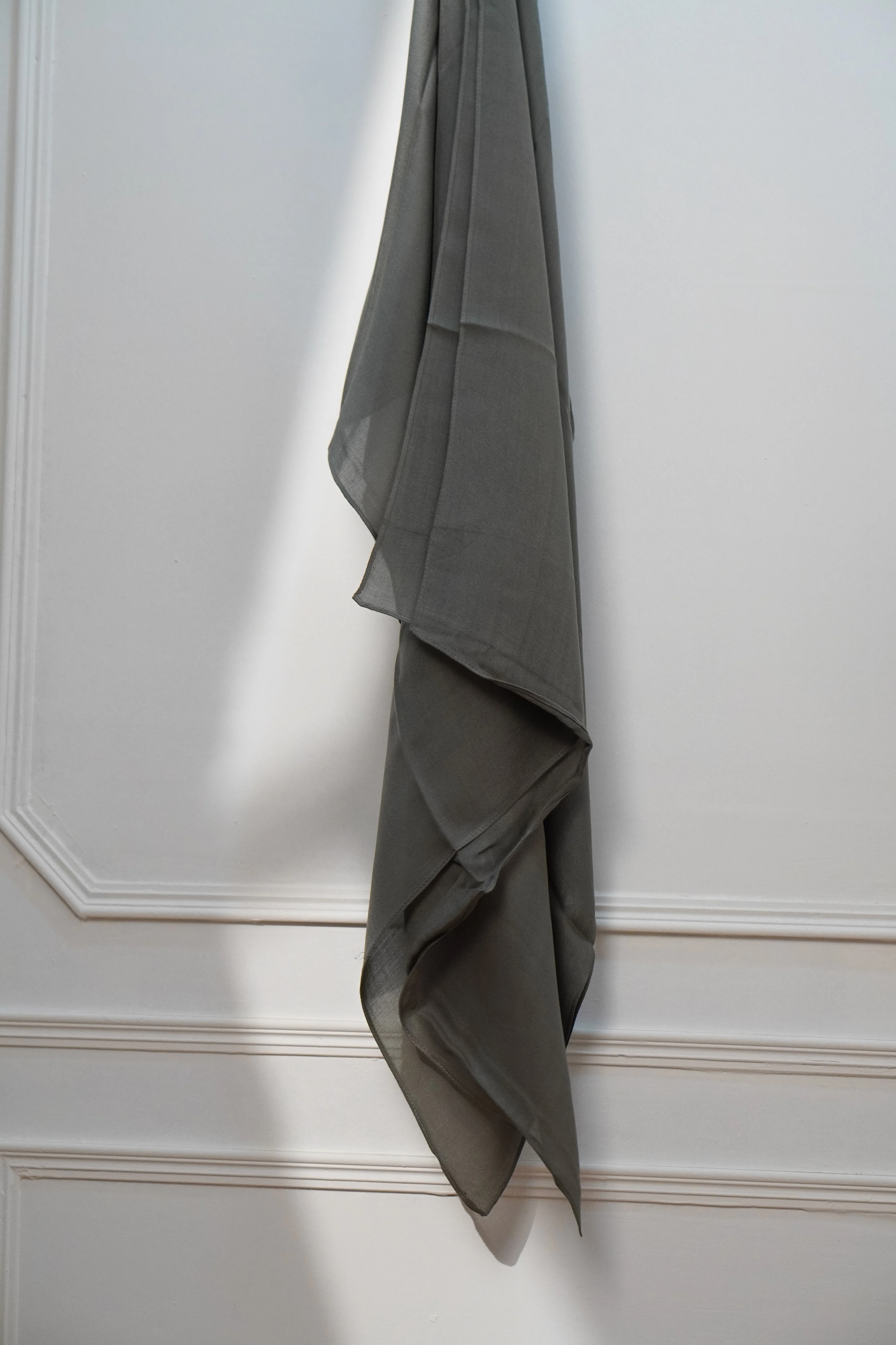 Modal Hijab #18 Charcoal Grey - Image 3
