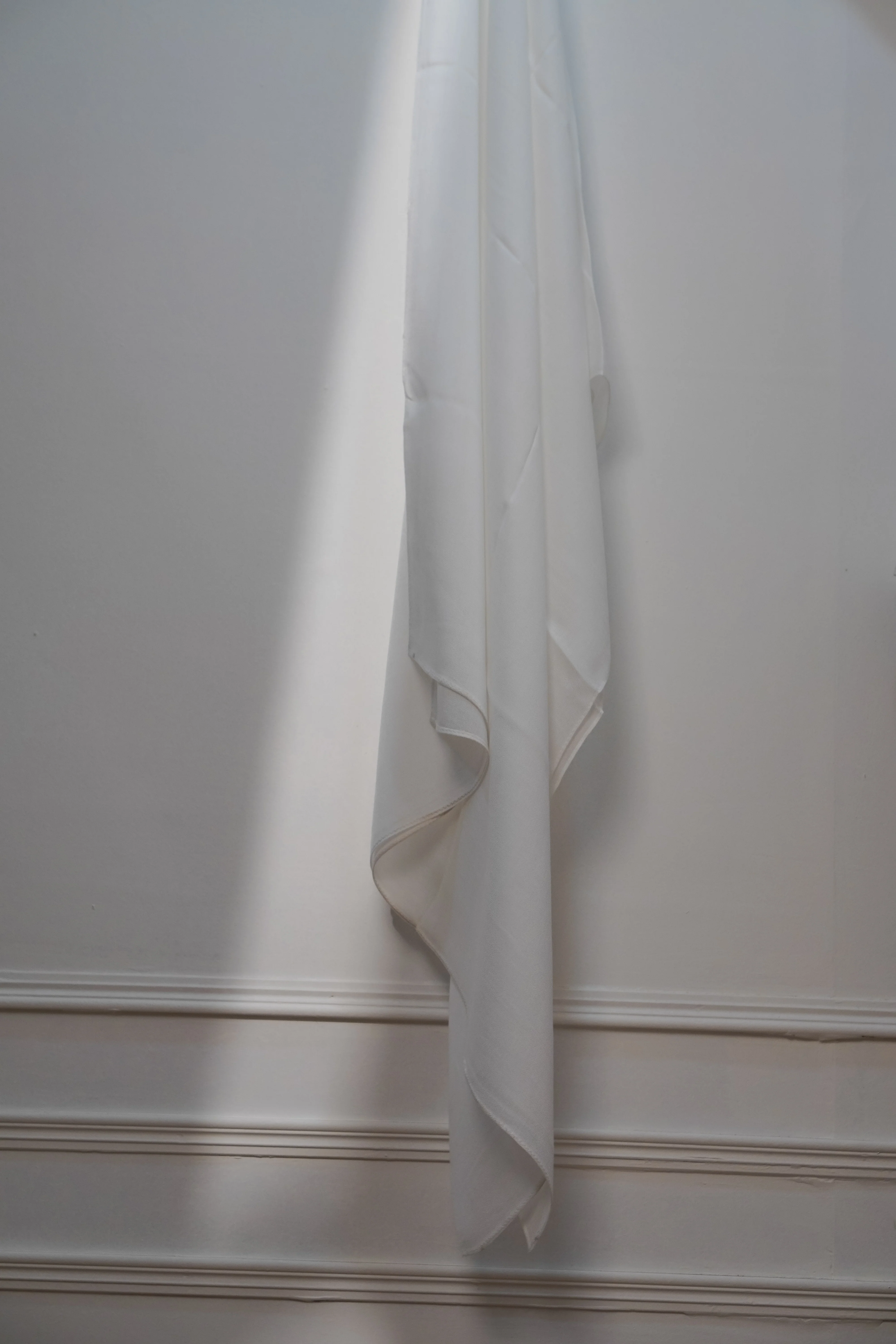 Modal Hijab #2 White - Image 3
