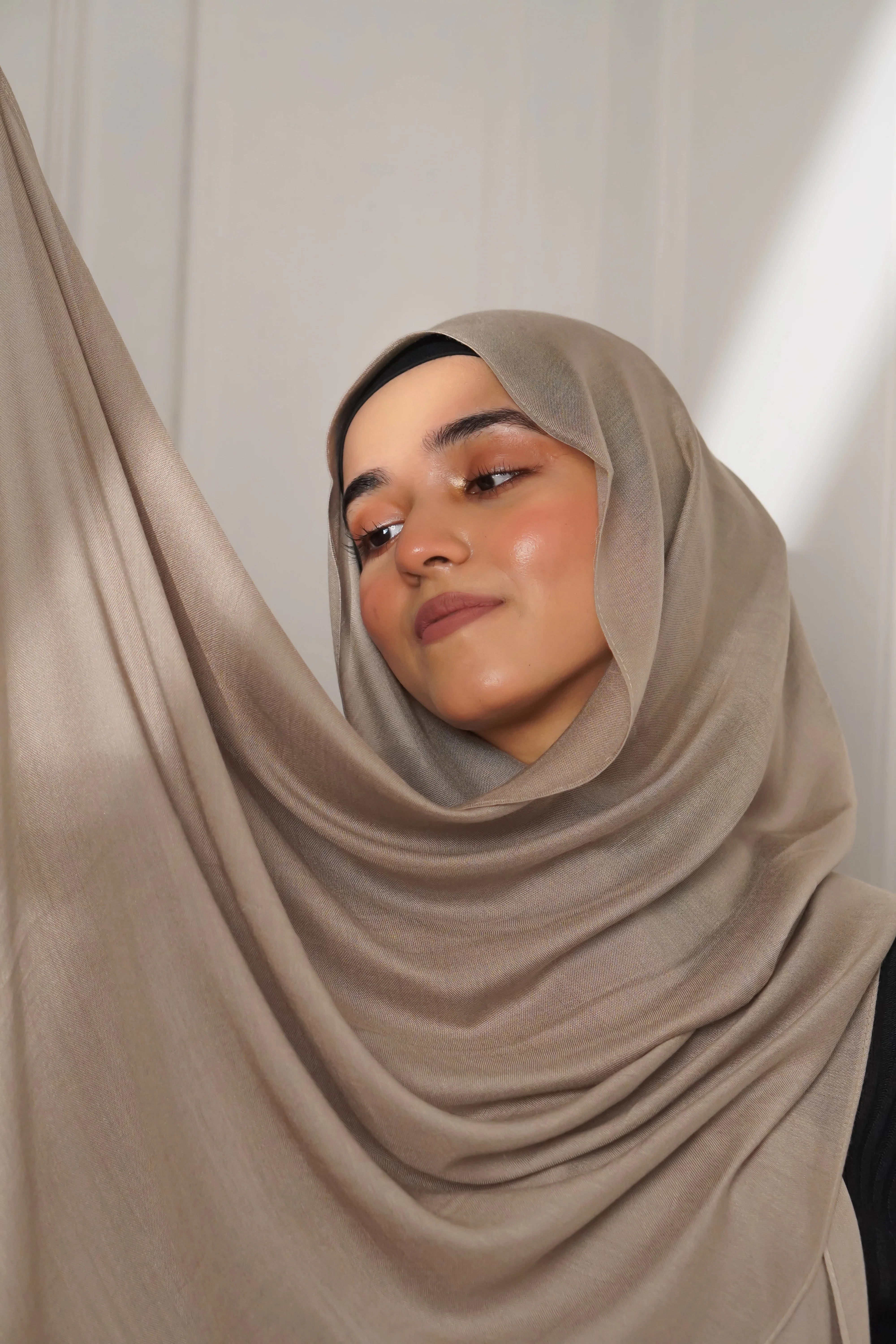 Modal Hijab #19 Khaki - Image 2
