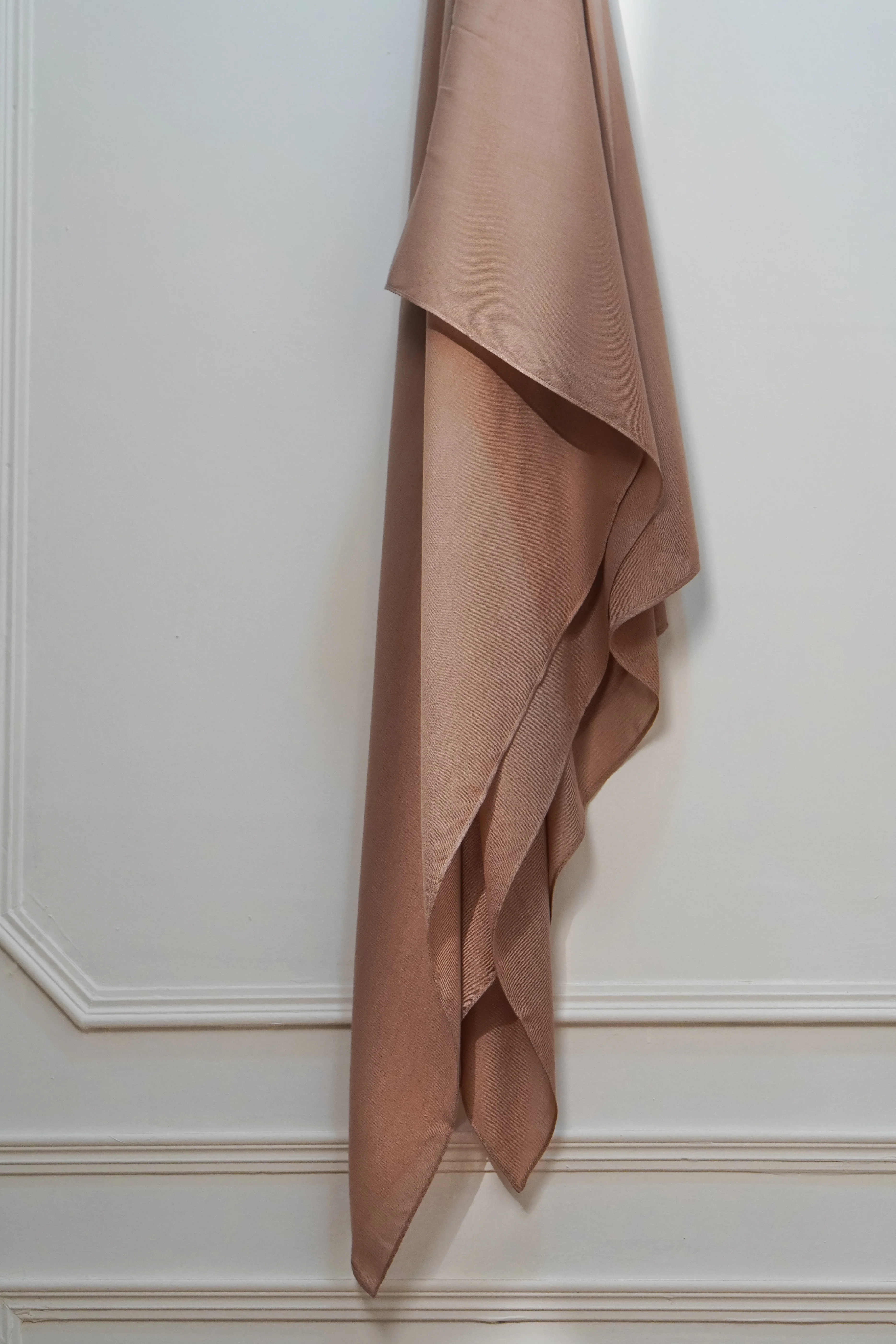 Modal Hijab #20 Salmon - Image 4