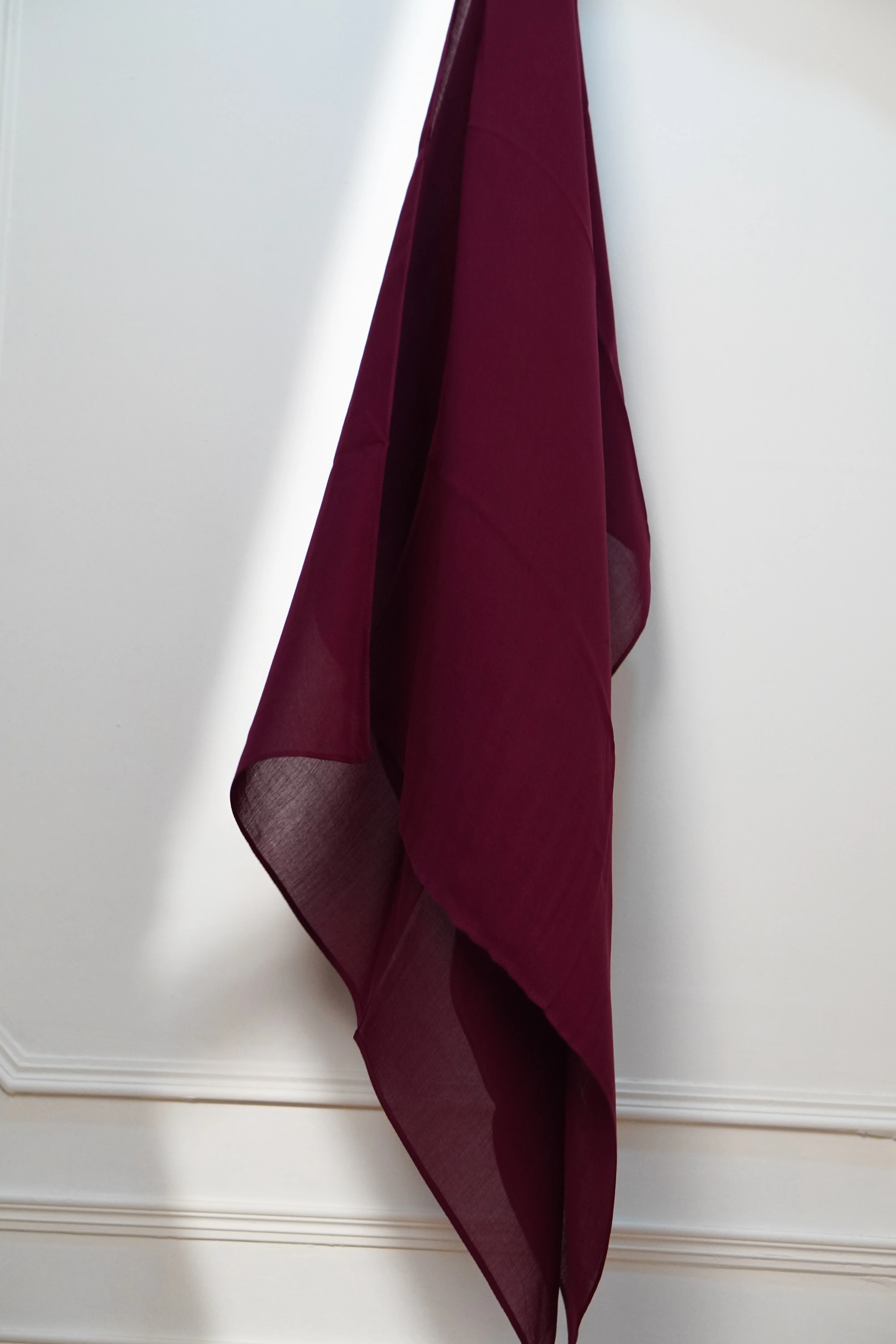 Modal Hijab #24 Maroon - Image 3