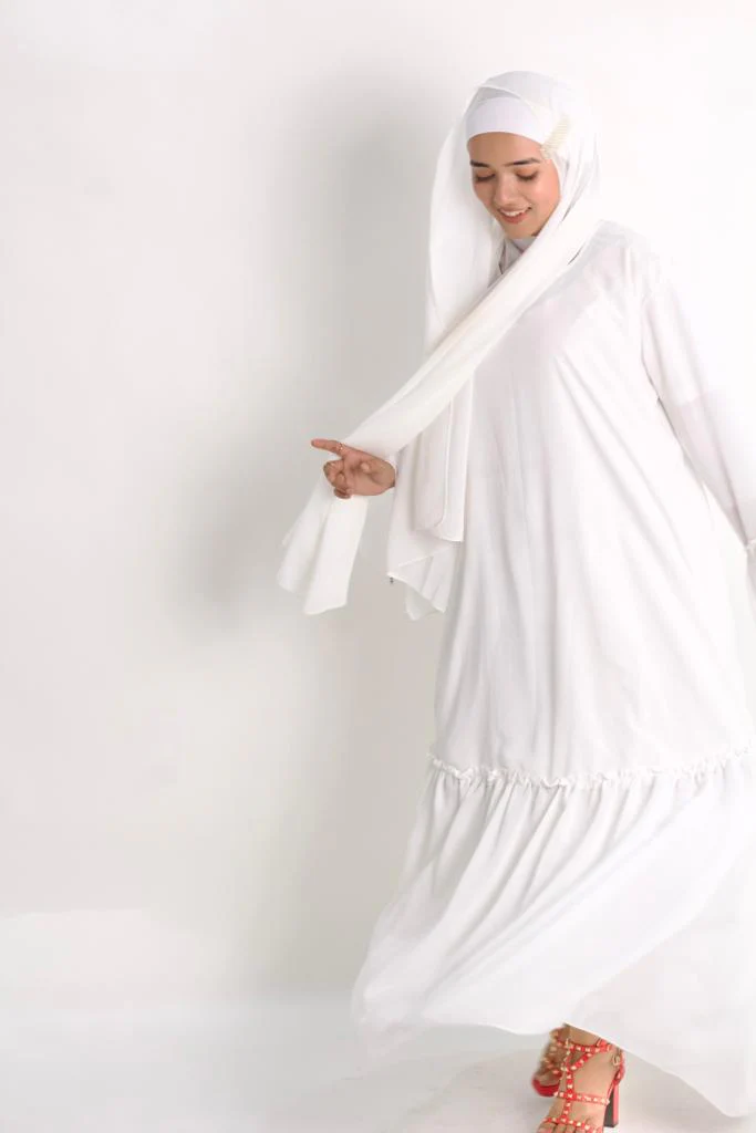 PEARL WHITE ABAYAH - Image 7