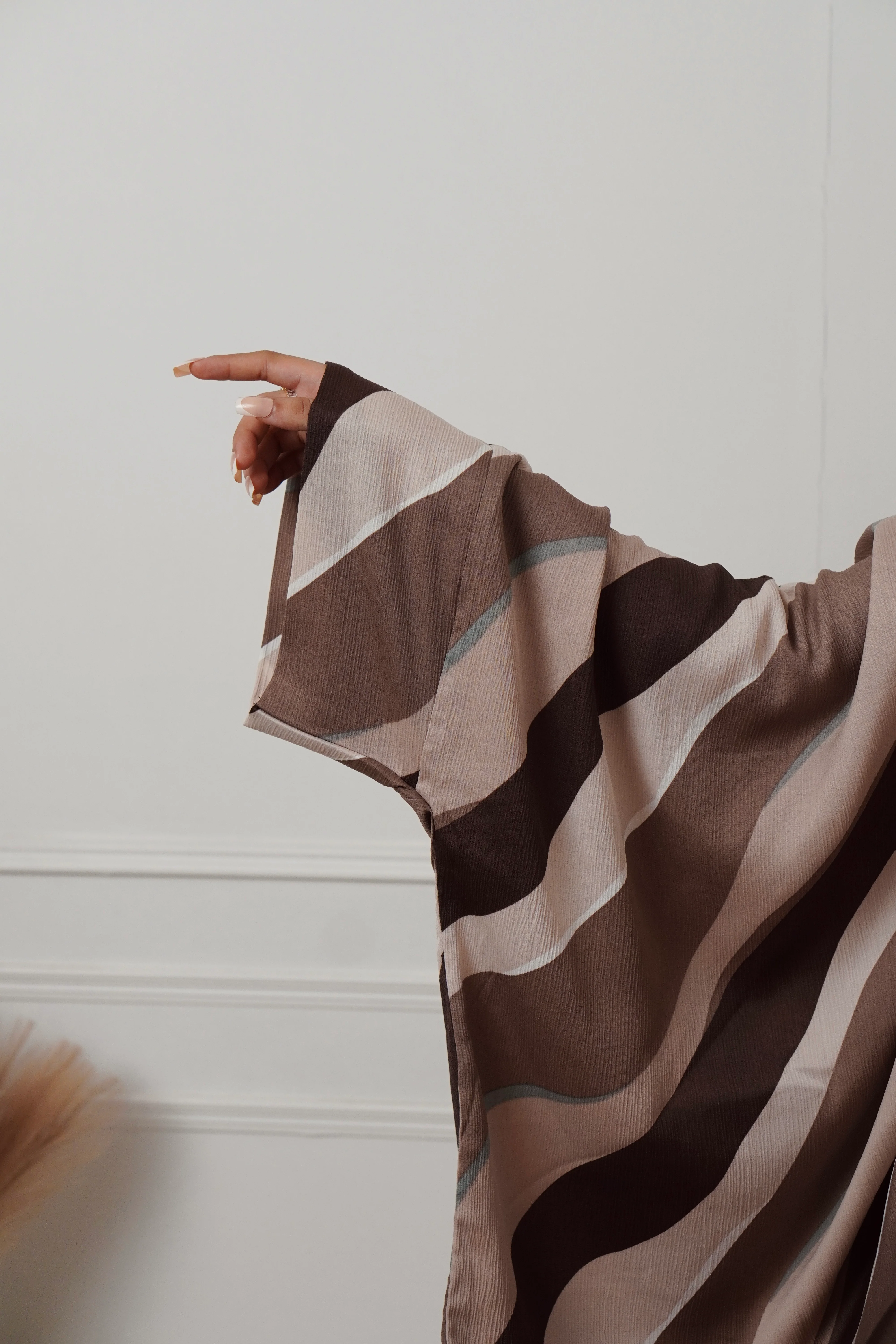 Y2K PRINTED ABAYAH - BROWN - Image 5