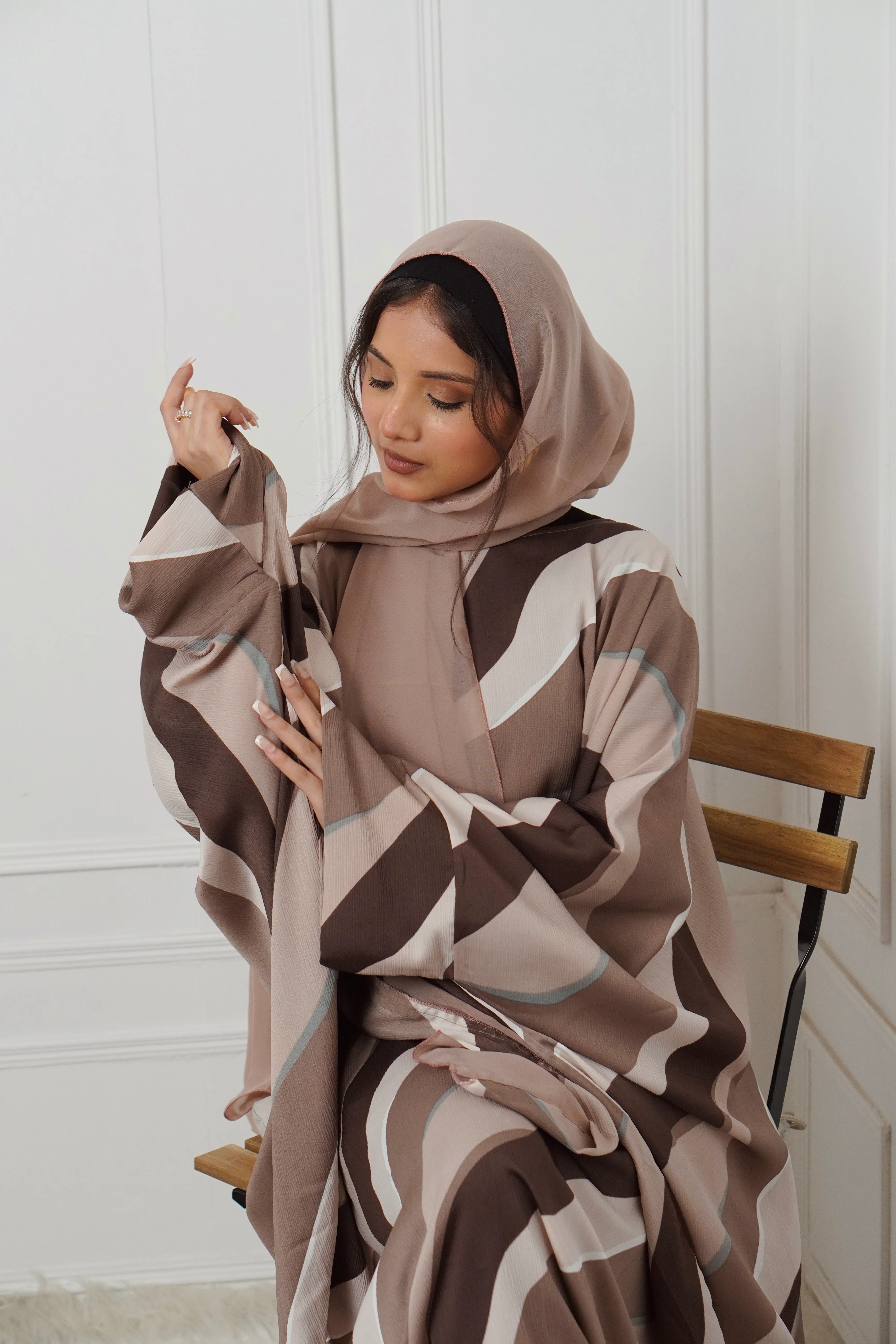 Y2K PRINTED ABAYAH - BROWN - Image 6
