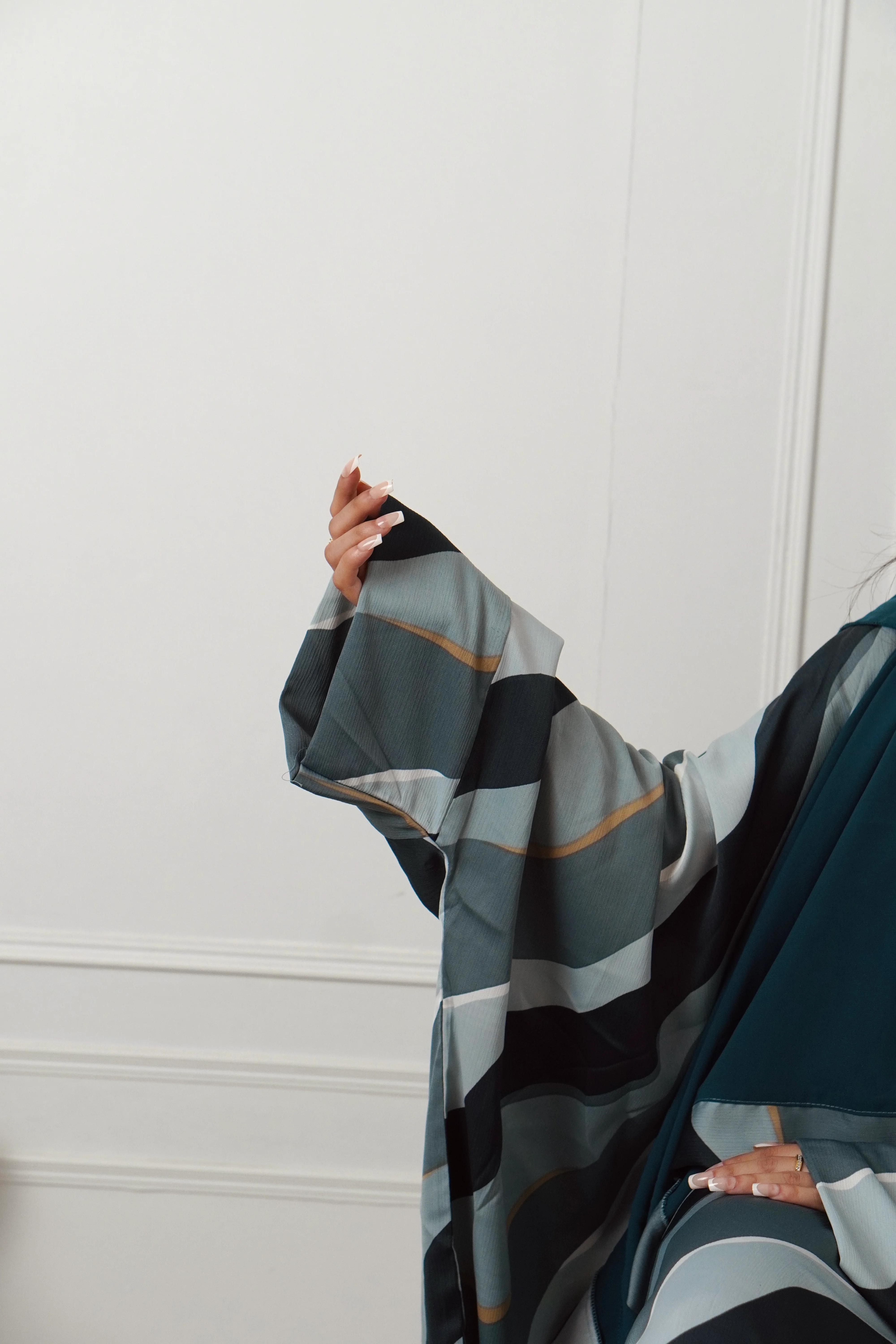 Y2K PRINTED ABAYAH - TURQUOISE - Image 12