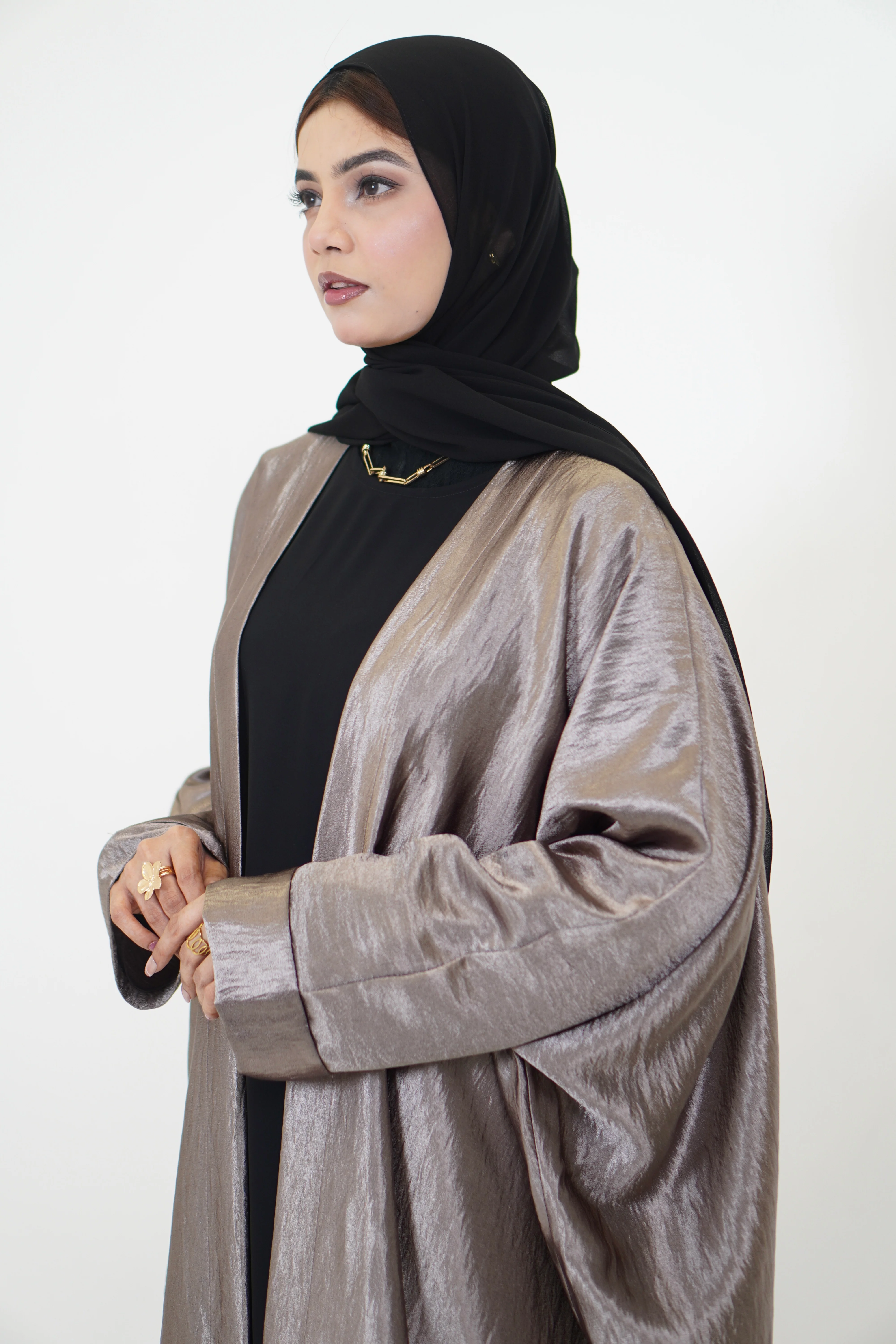 Qamar Open Abayah - Image 8