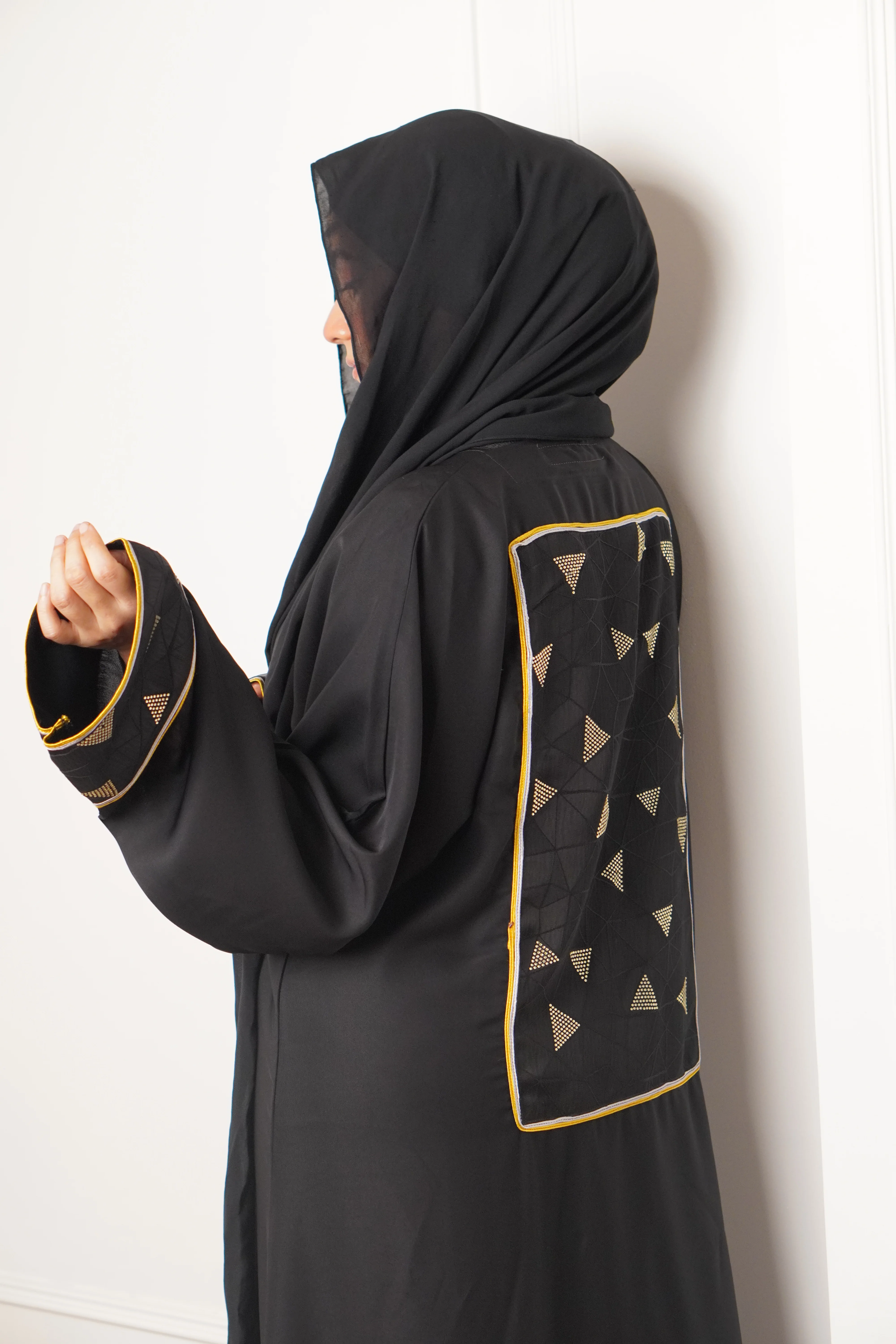 RIDA ABAYAH - Image 5