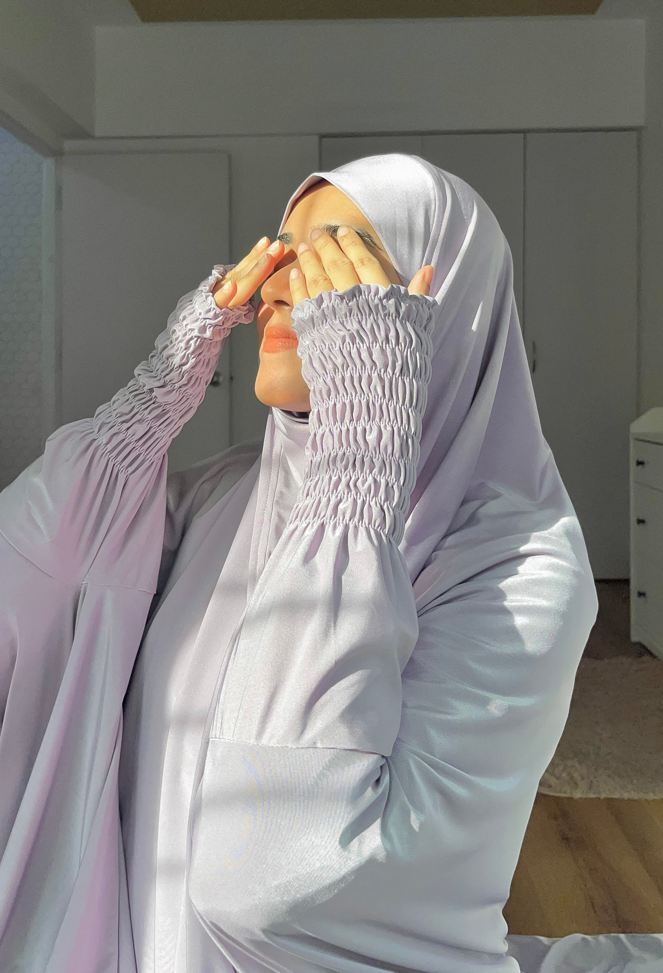 Salah Dress - Below Knee (CRUSHED SLEEVES) - Image 3