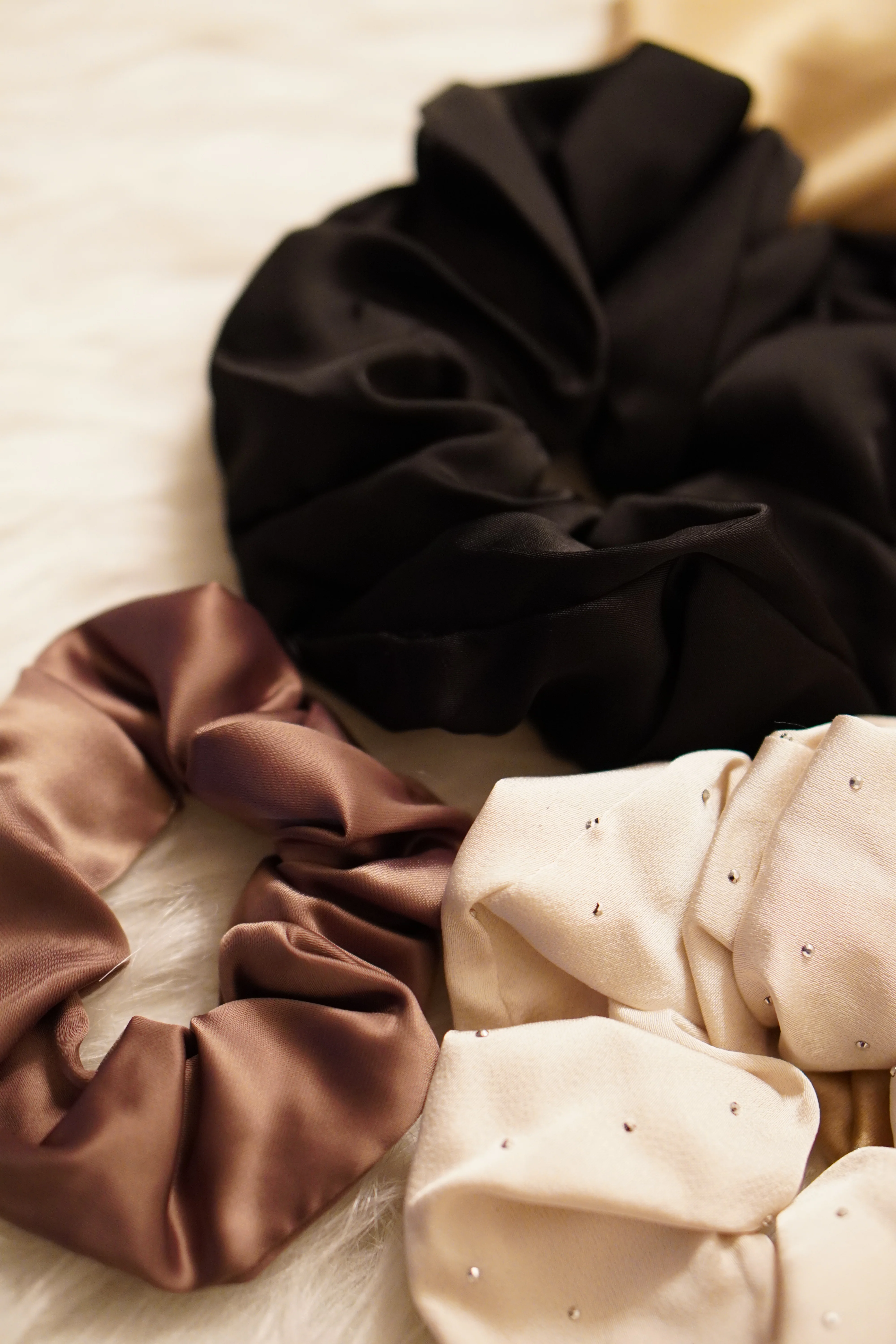 Scrunchie Set - 9 - Image 3