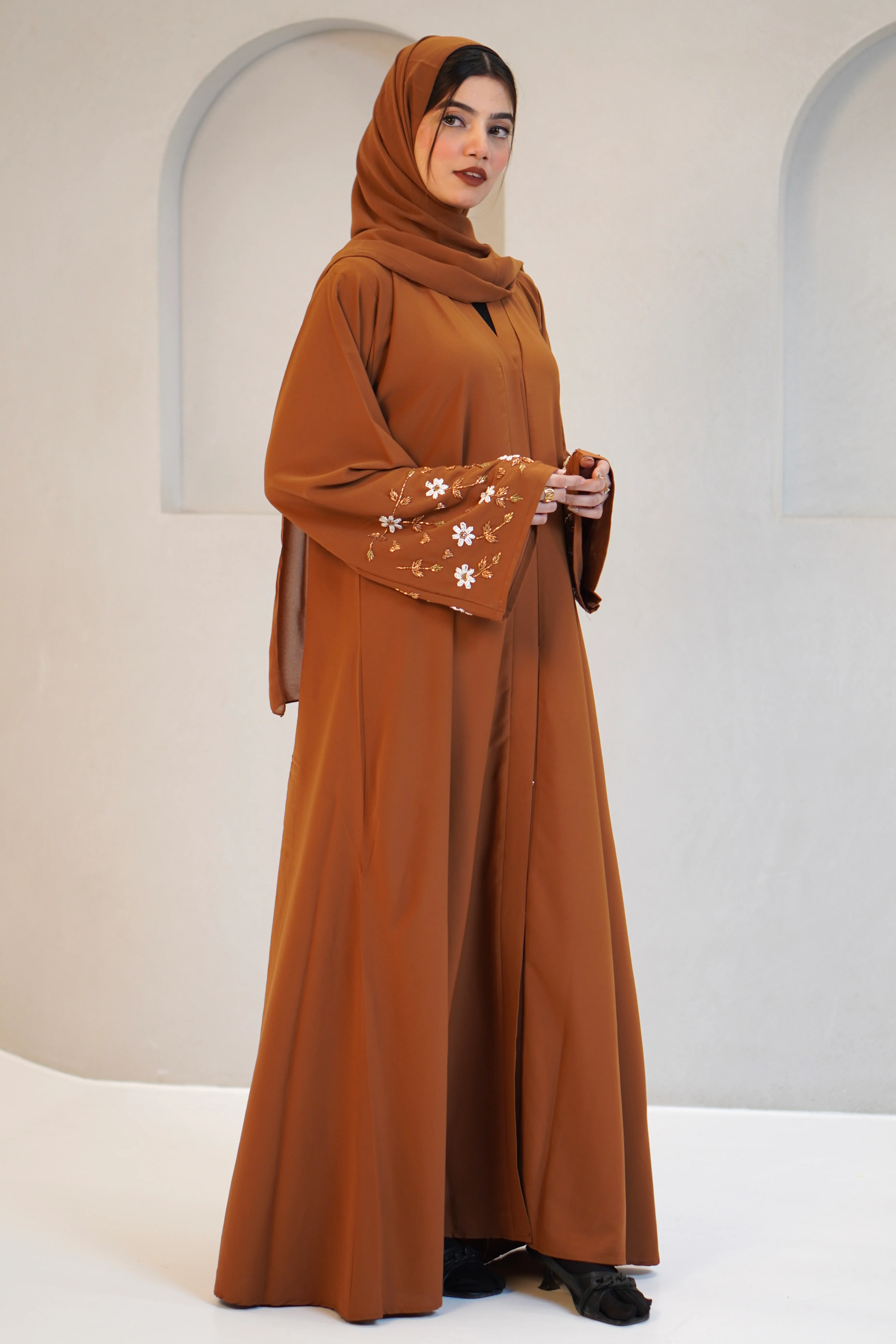 Sophie - Hand Sown Abayah - Image 2