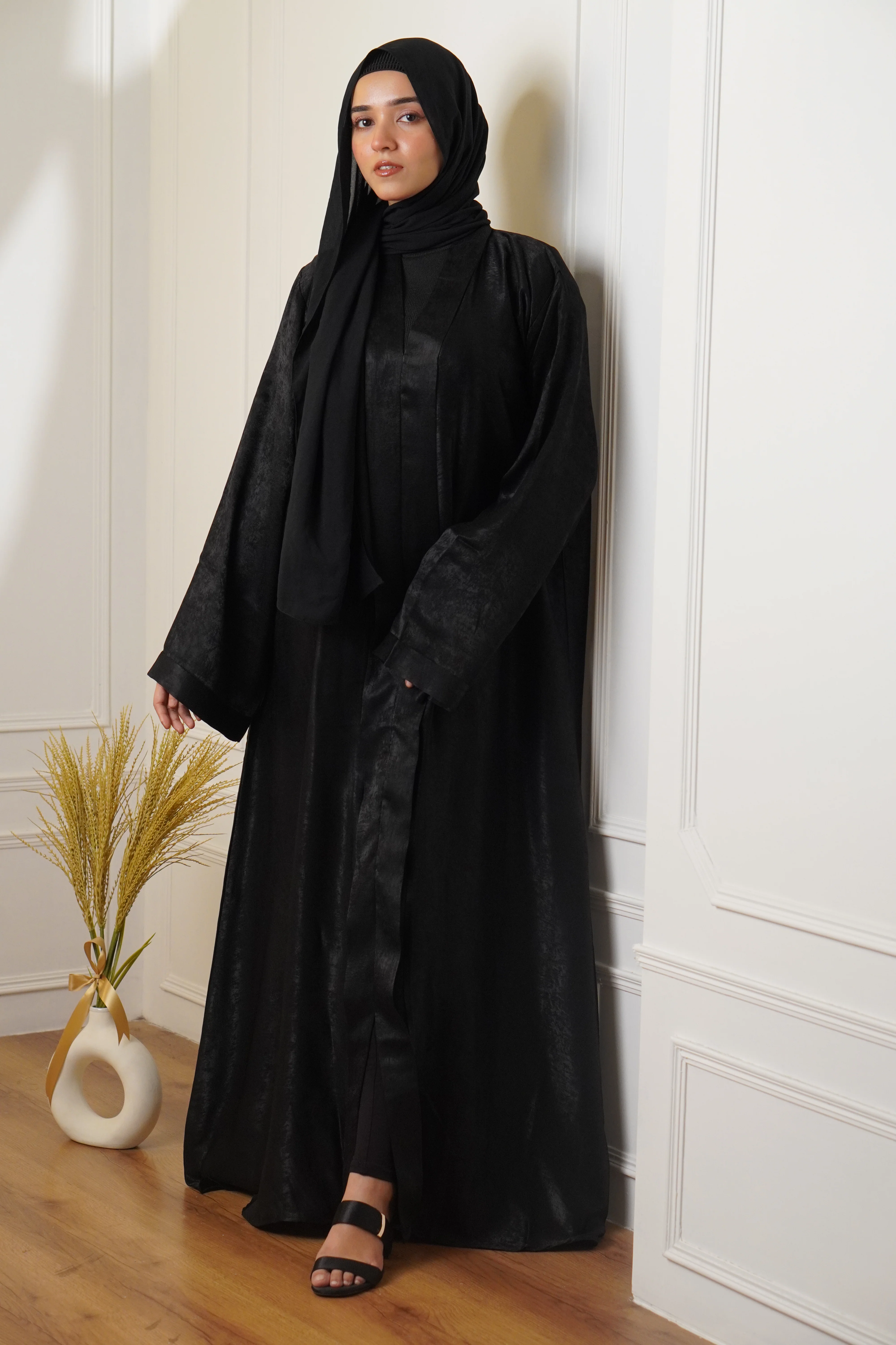 VELVET TOUCH ABAYAH - RICH BLACK - Image 2