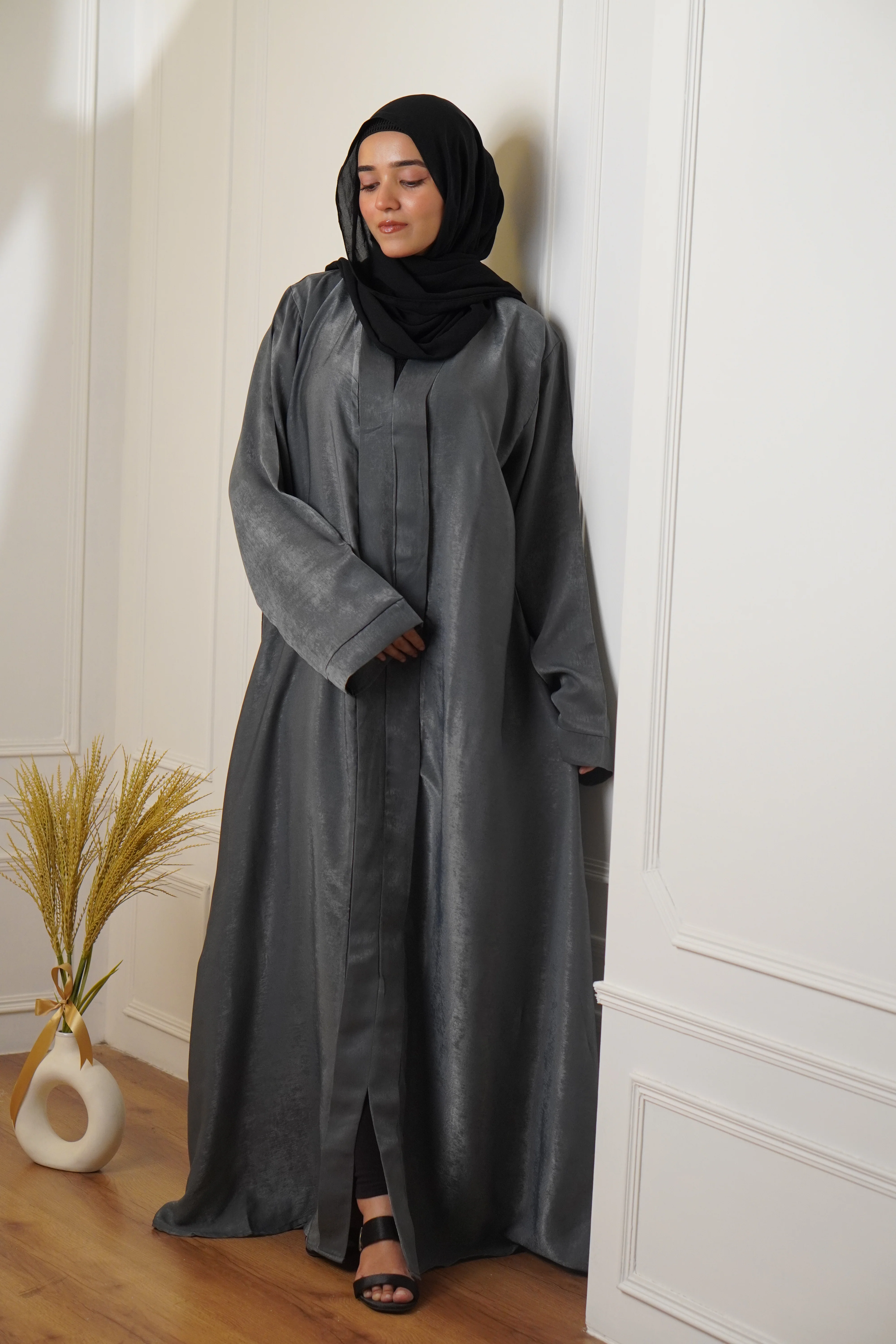 VELVET TOUCH ABAYAH - STERLING GREY - Image 4